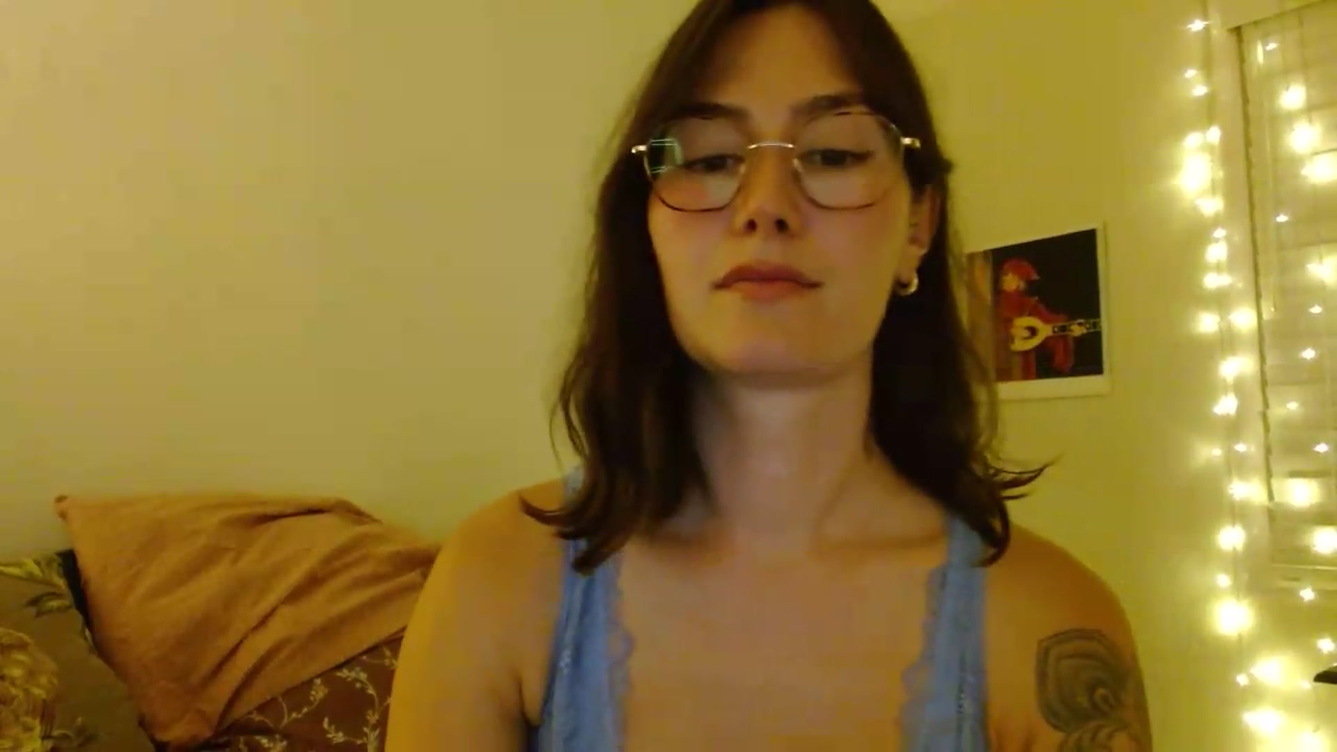 Gallery image thumbnail from honey28's myfreecams stream on, 09/03/2026, 05:06 image 16 of 20
