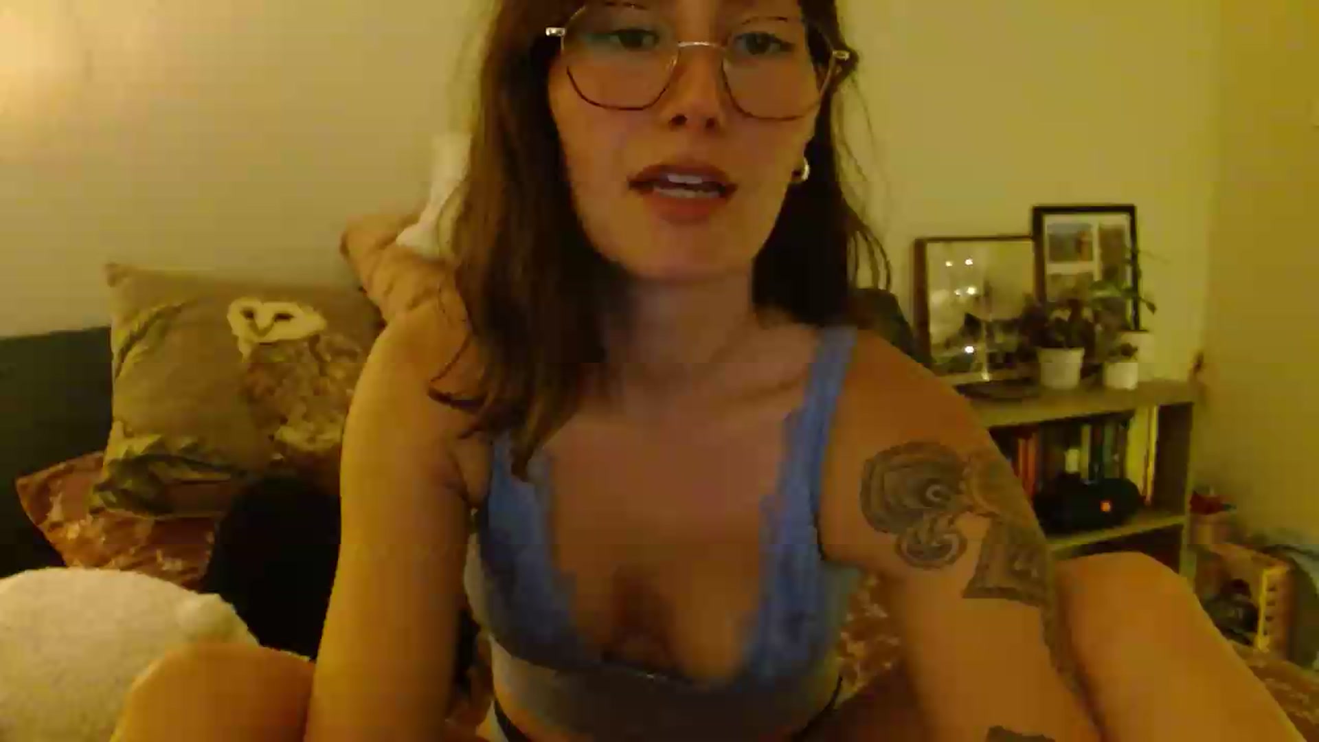 Gallery image thumbnail from honey28's myfreecams stream on, 09/03/2026, 05:06 image 9 of 20
