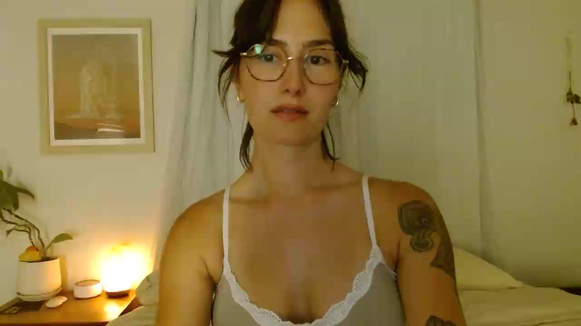 Gallery image thumbnail from honey28's myfreecams stream on, 09/04/2026, 04:49 image 1 of 20