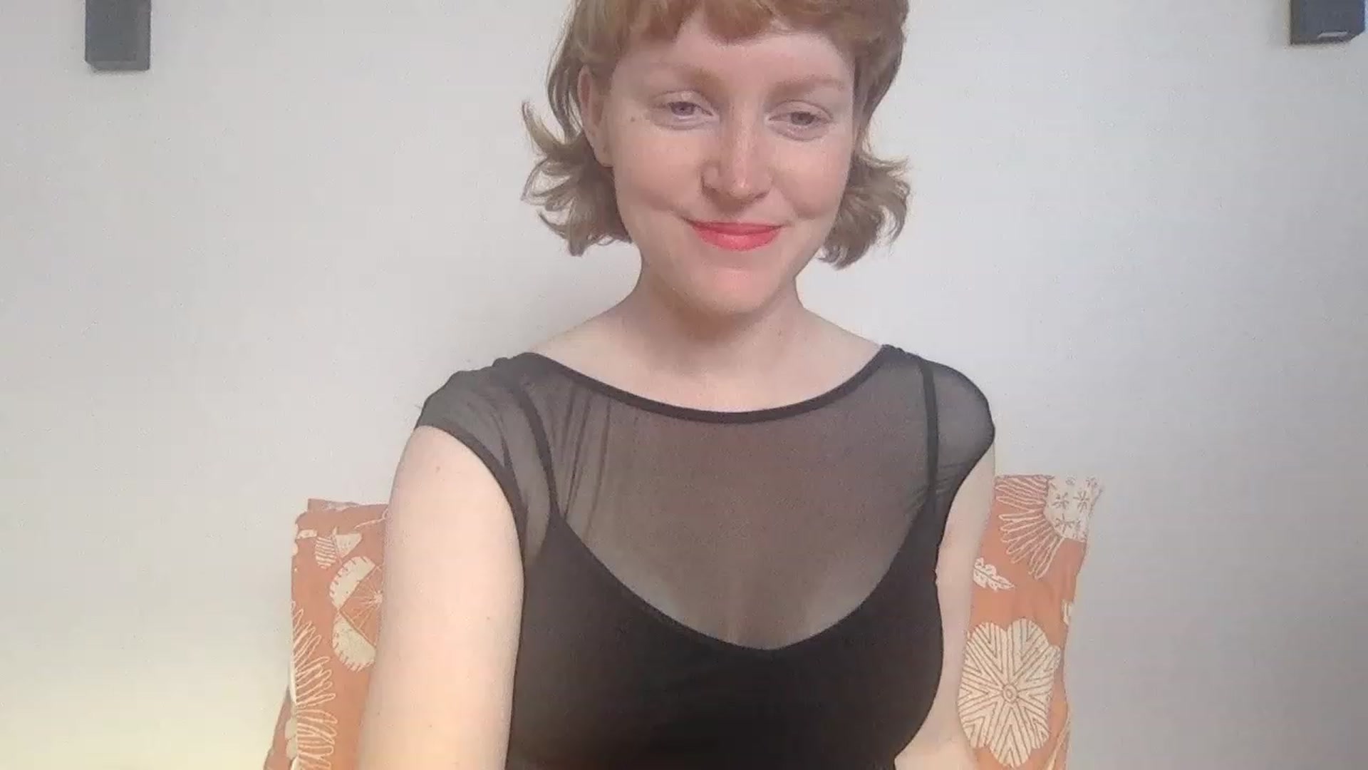 Gallery image thumbnail from honey_bea_'s myfreecams stream on, 05/13/2023, 01:19 image 3 of 20