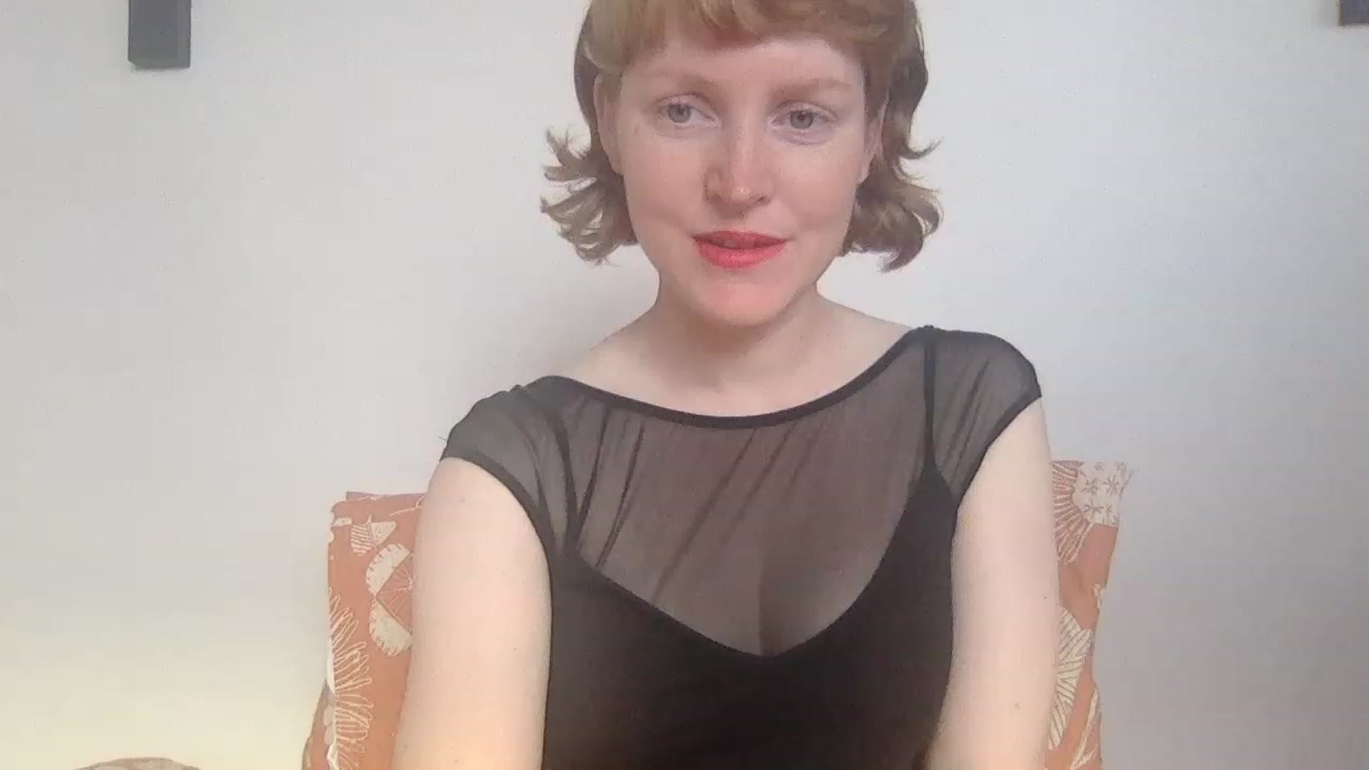 Gallery image thumbnail from honey_bea_'s myfreecams stream on, 05/13/2023, 01:19 image 14 of 20