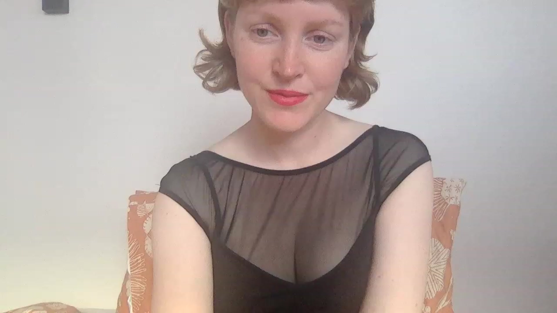 Gallery image thumbnail from honey_bea_'s myfreecams stream on, 05/13/2023, 01:19 image 11 of 20