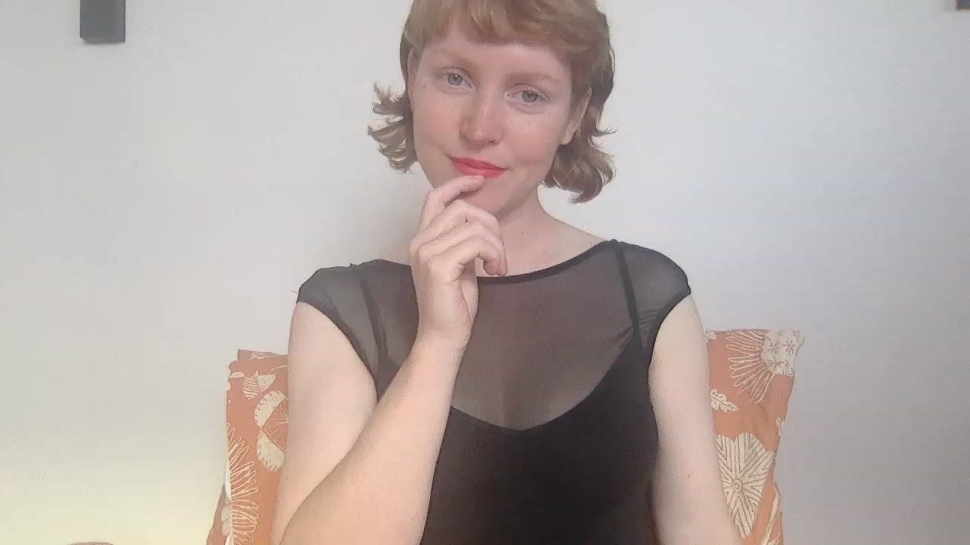 Gallery image thumbnail from honey_bea_'s myfreecams stream on, 05/13/2023, 01:19 image 12 of 20