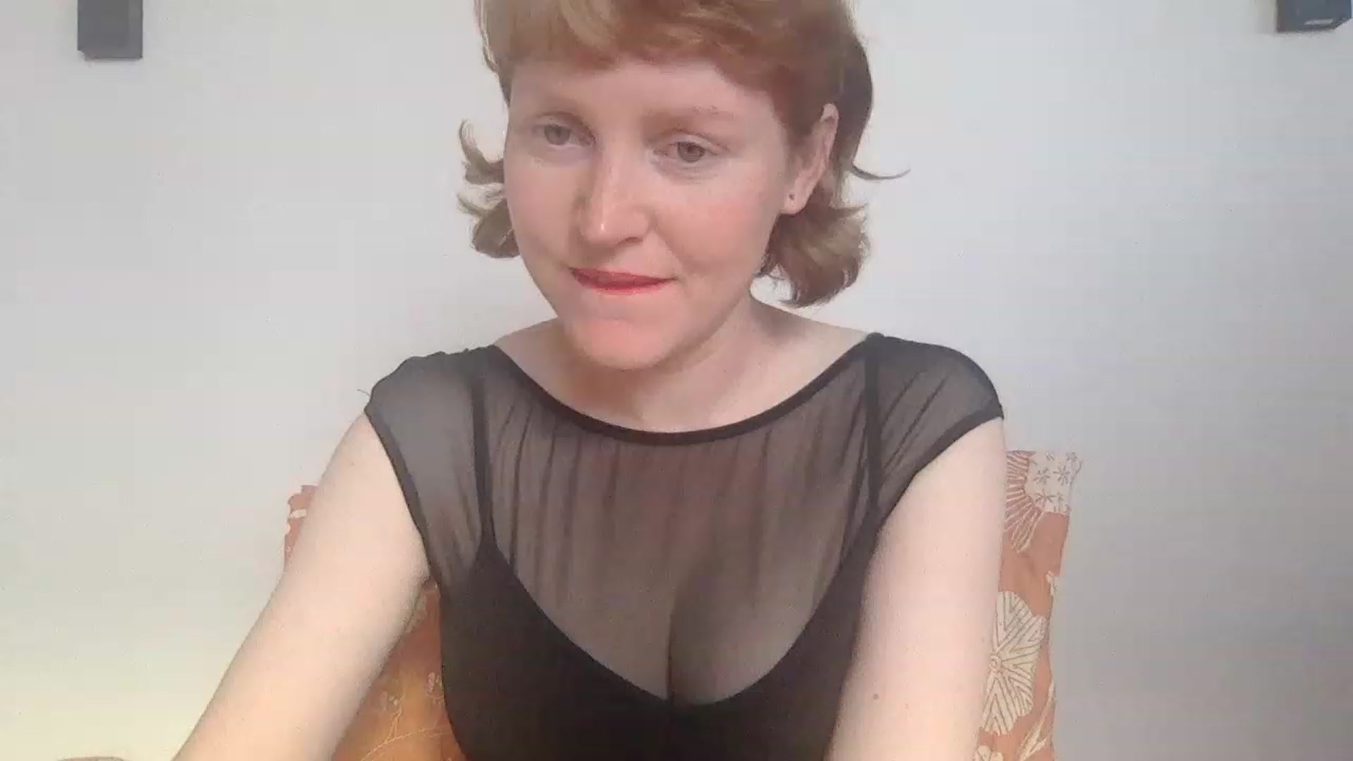 Gallery image thumbnail from honey_bea_'s myfreecams stream on, 05/13/2023, 01:19 image 10 of 20