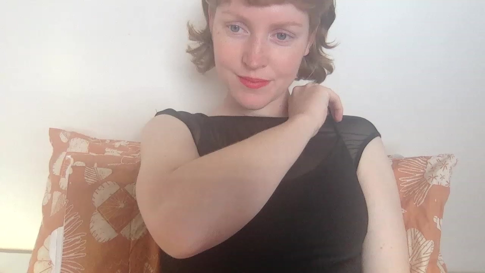Gallery image thumbnail from honey_bea_'s myfreecams stream on, 05/13/2023, 01:19 image 18 of 20