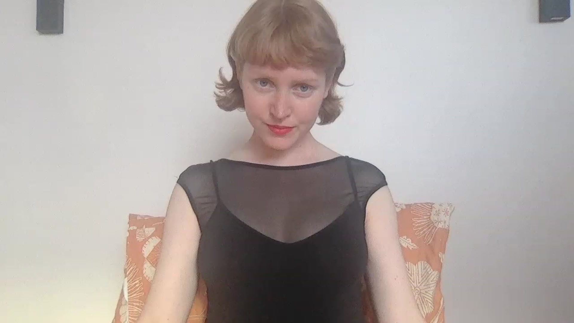 Gallery image thumbnail from honey_bea_'s myfreecams stream on, 05/13/2023, 01:19 image 7 of 20