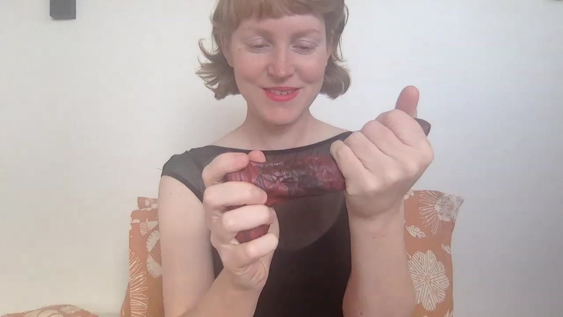 Gallery image thumbnail from honey_bea_'s myfreecams stream on, 05/13/2023, 02:22 image 4 of 20