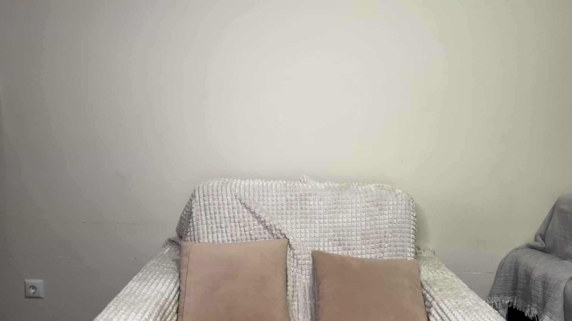 Gallery image thumbnail from honeymoons's myfreecams stream on, 03/30/2025, 13:23 image 15 of 20