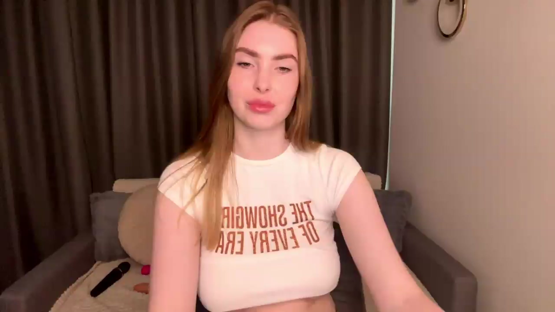 Gallery image thumbnail from honeymoons's myfreecams stream on, 06/03/2026, 17:18 image 17 of 20