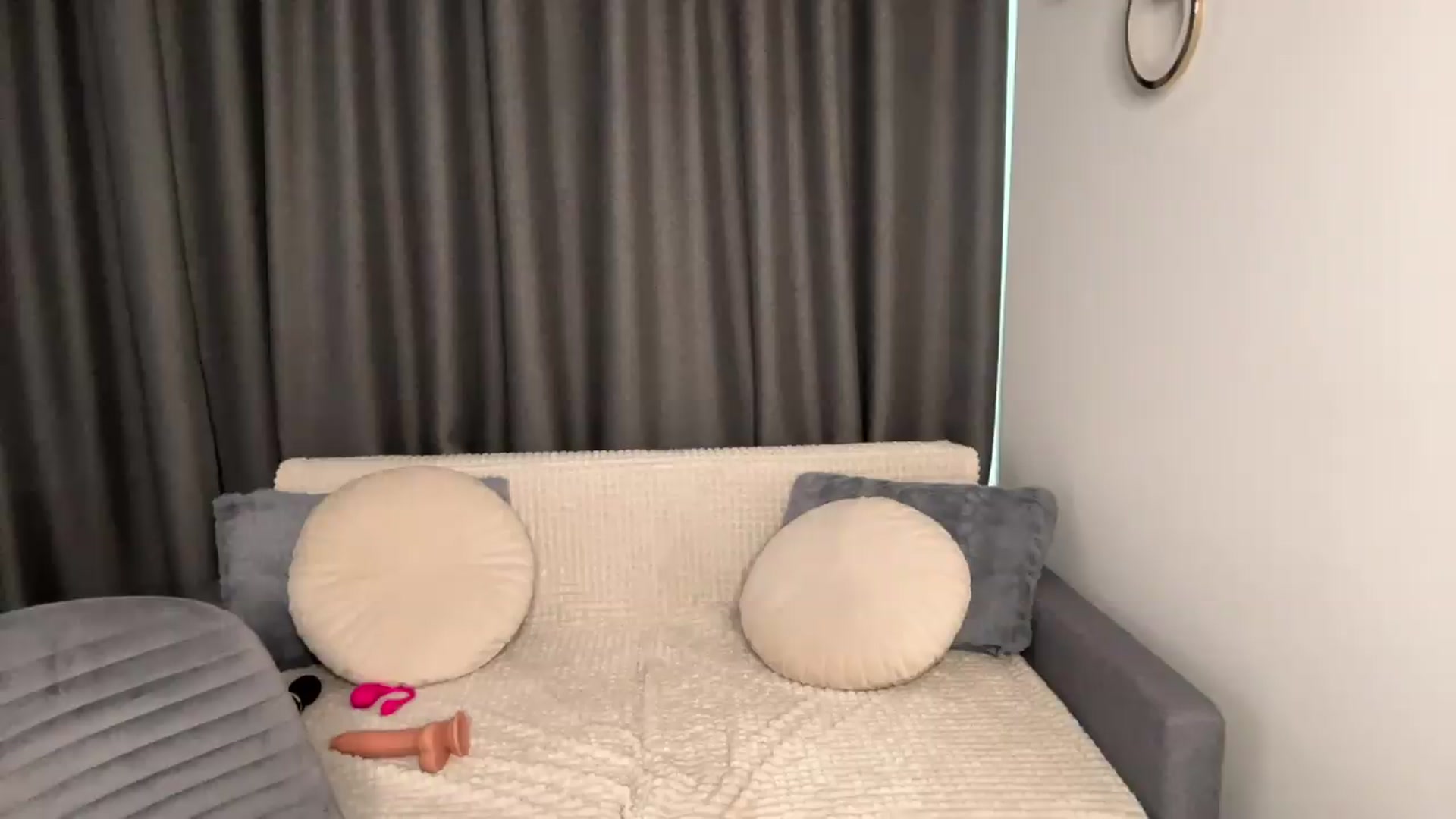 Gallery image thumbnail from honeymoons's myfreecams stream on, 06/03/2026, 17:18 image 6 of 20