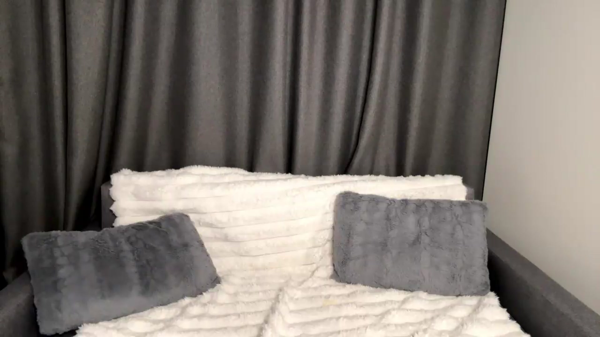 Gallery image thumbnail from honeymoons's myfreecams stream on, 09/11/2026, 22:57 image 7 of 20