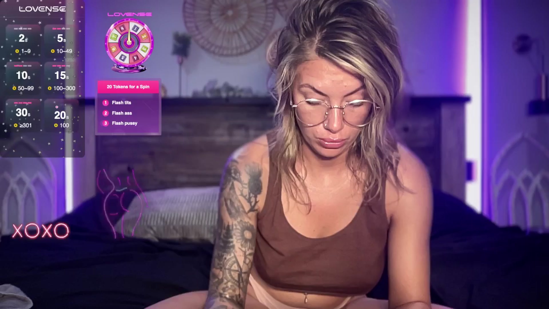 Gallery image thumbnail from honeyoutlaw's myfreecams stream on, 04/07/2025, 18:38 image 18 of 20