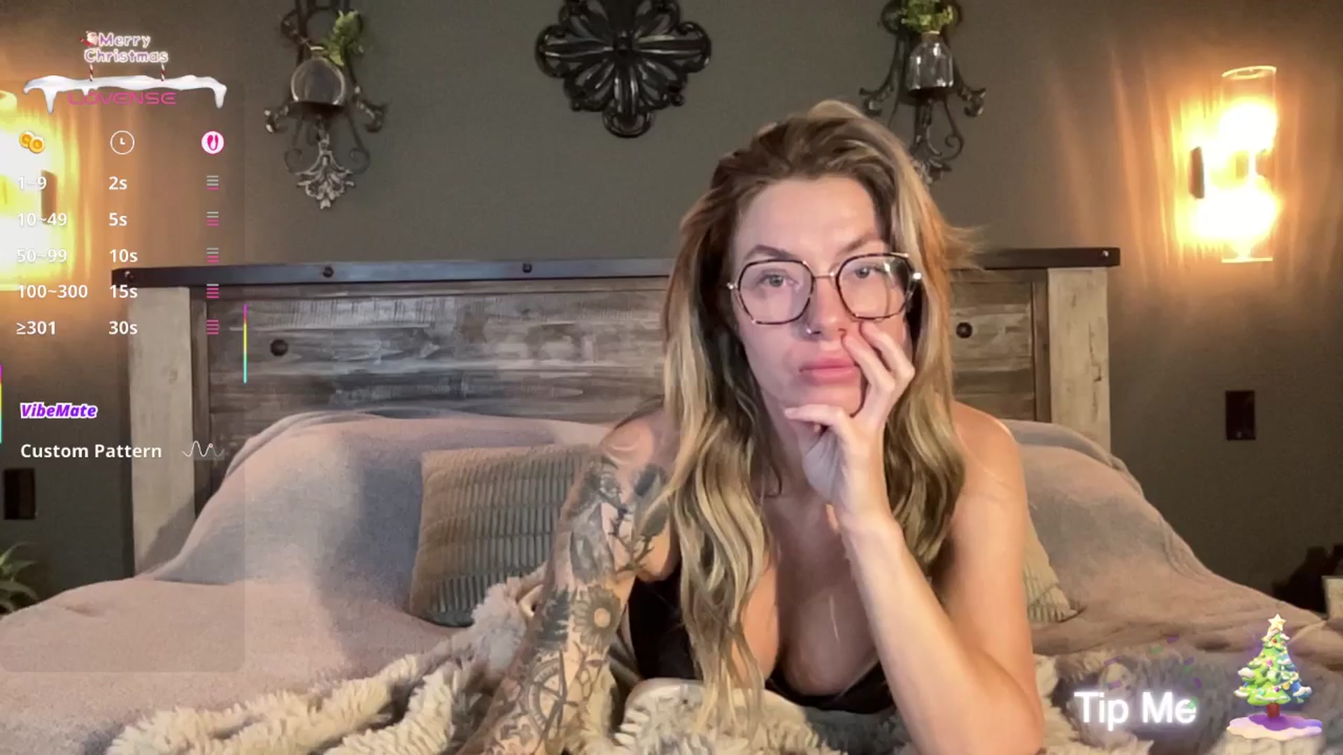 Gallery image thumbnail from honeyoutlaw's myfreecams stream on, 12/22/2025, 07:28 image 1 of 20