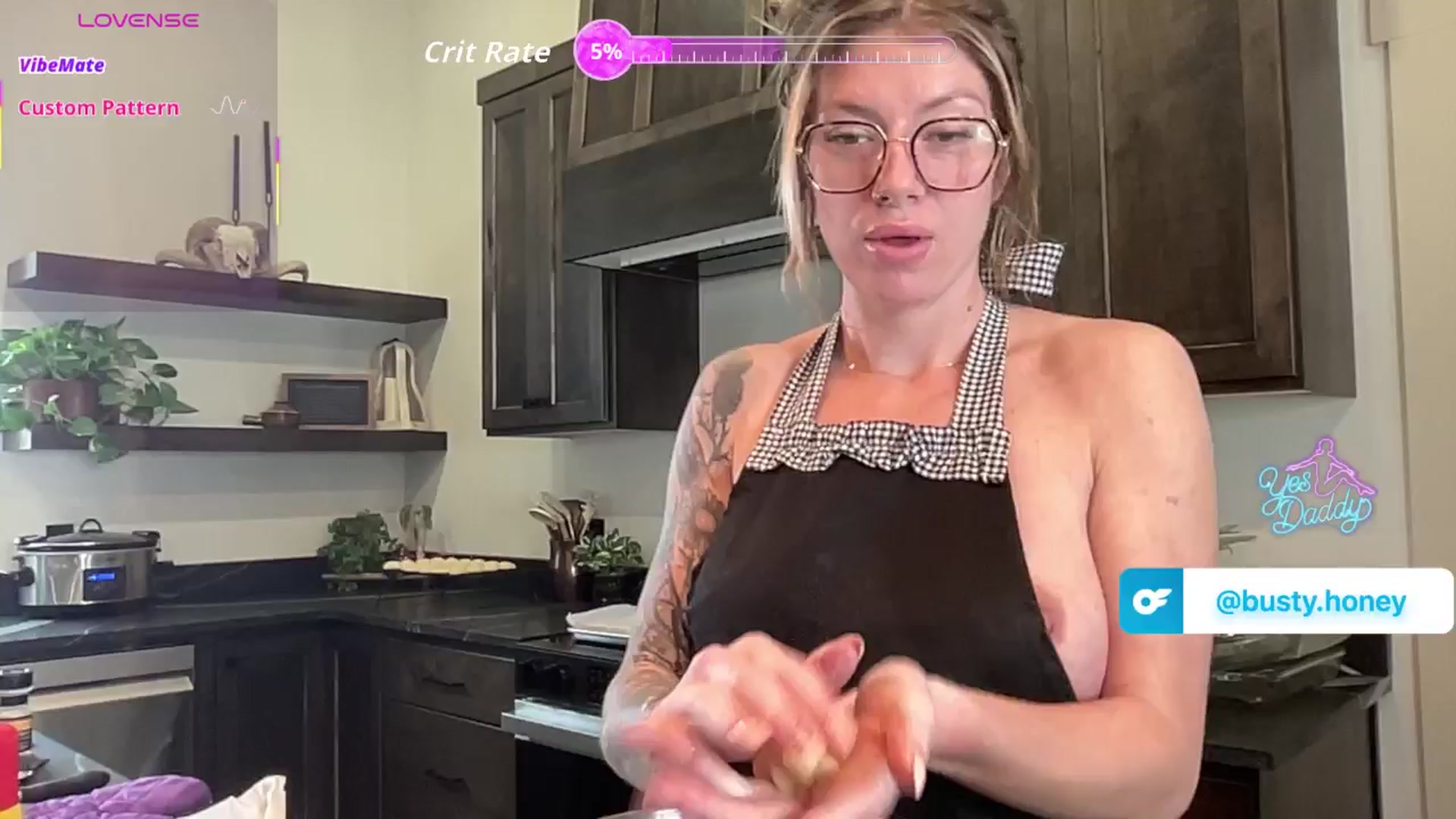 Gallery image thumbnail from honeyoutlaw's myfreecams stream on, 01/20/2026, 21:58 image 6 of 20