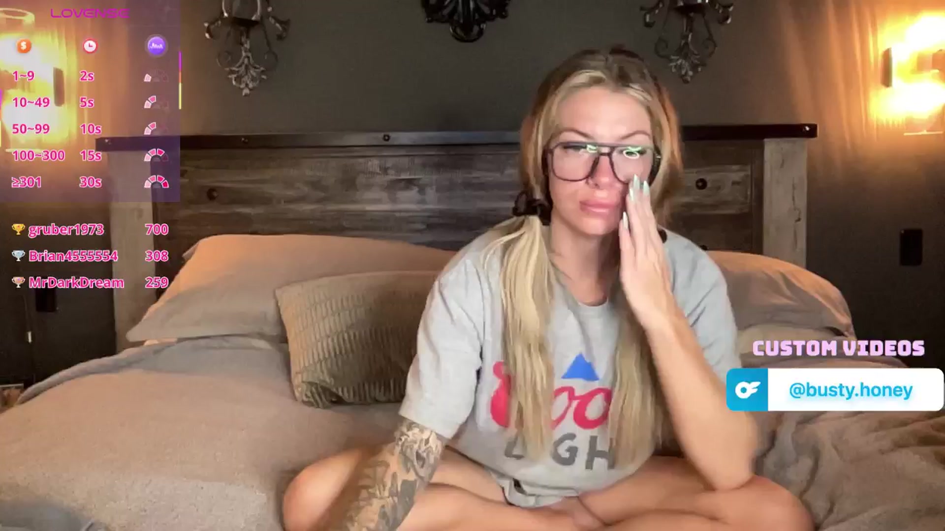 Gallery image thumbnail from honeyoutlaw's myfreecams stream on, 03/30/2026, 07:56 image 6 of 20