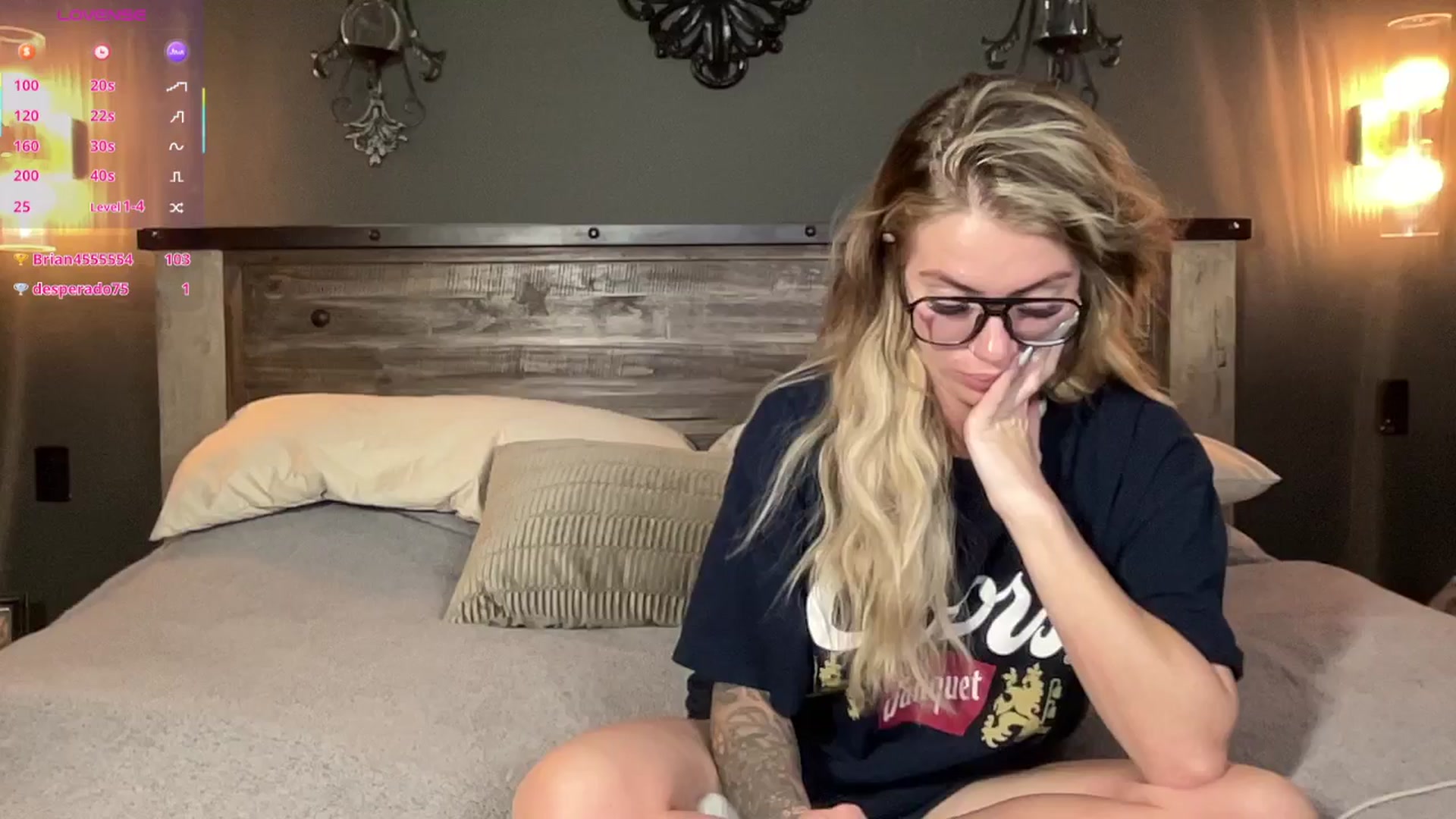 Gallery image thumbnail from honeyoutlaw's myfreecams stream on, 04/08/2026, 06:39 image 15 of 20