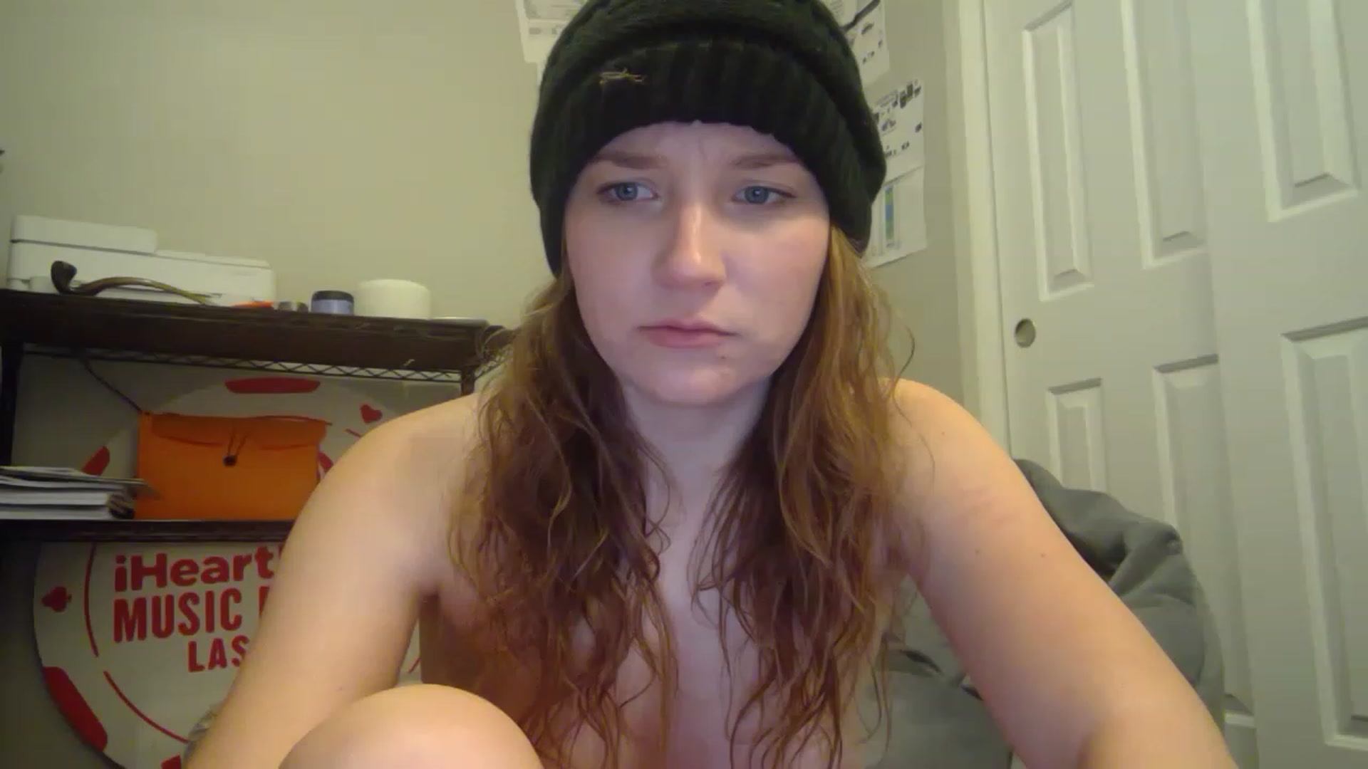 Gallery image thumbnail from hornyhippiexx's myfreecams stream on, 01/08/2023, 09:04 image 18 of 20