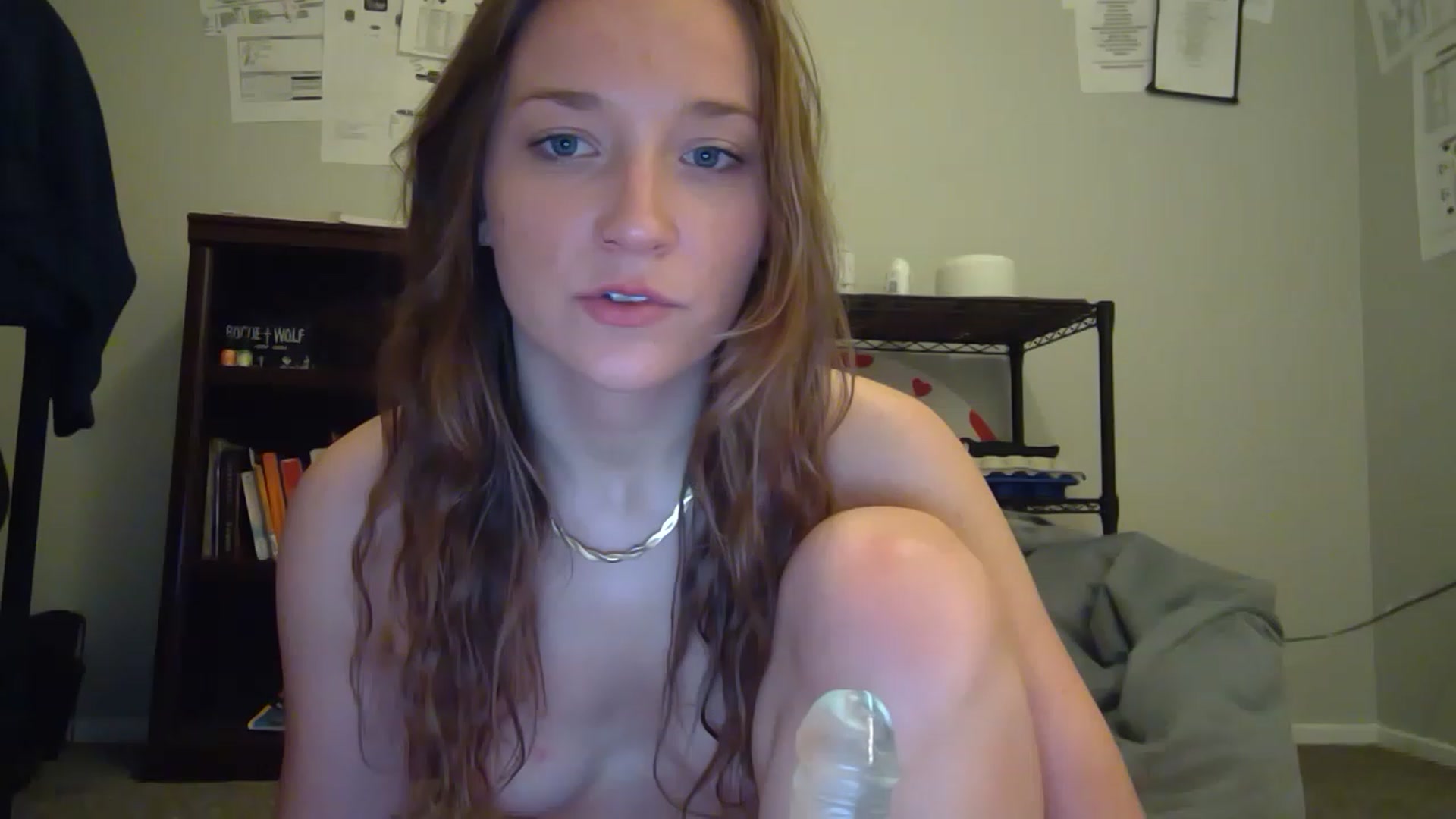Gallery image thumbnail from hornyhippiexx's myfreecams stream on, 05/07/2023, 07:18 image 13 of 20