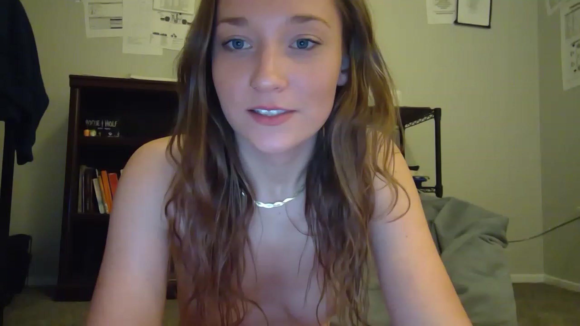Gallery image thumbnail from hornyhippiexx's myfreecams stream on, 05/07/2023, 07:18 image 6 of 20