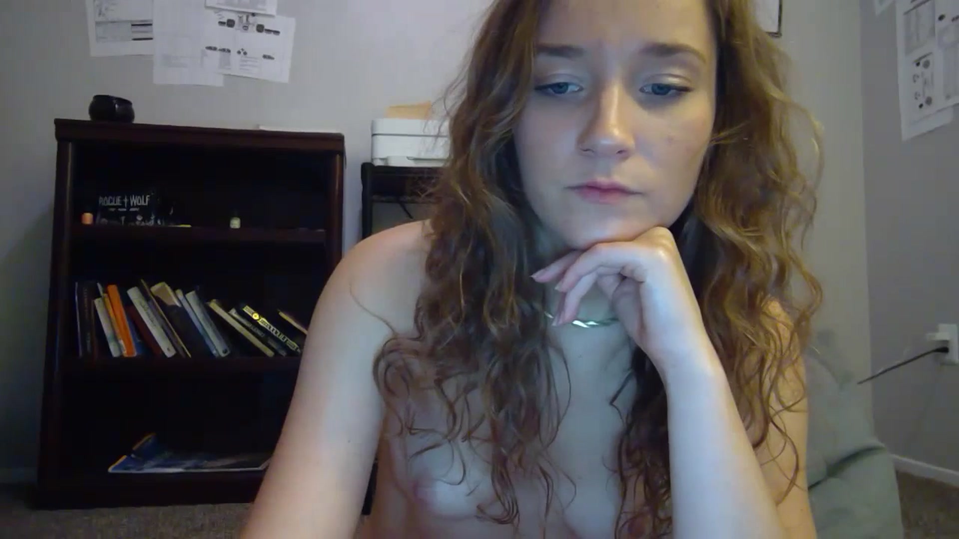 Gallery image thumbnail from hornyhippiexx's myfreecams stream on, 06/21/2023, 04:20 image 18 of 20