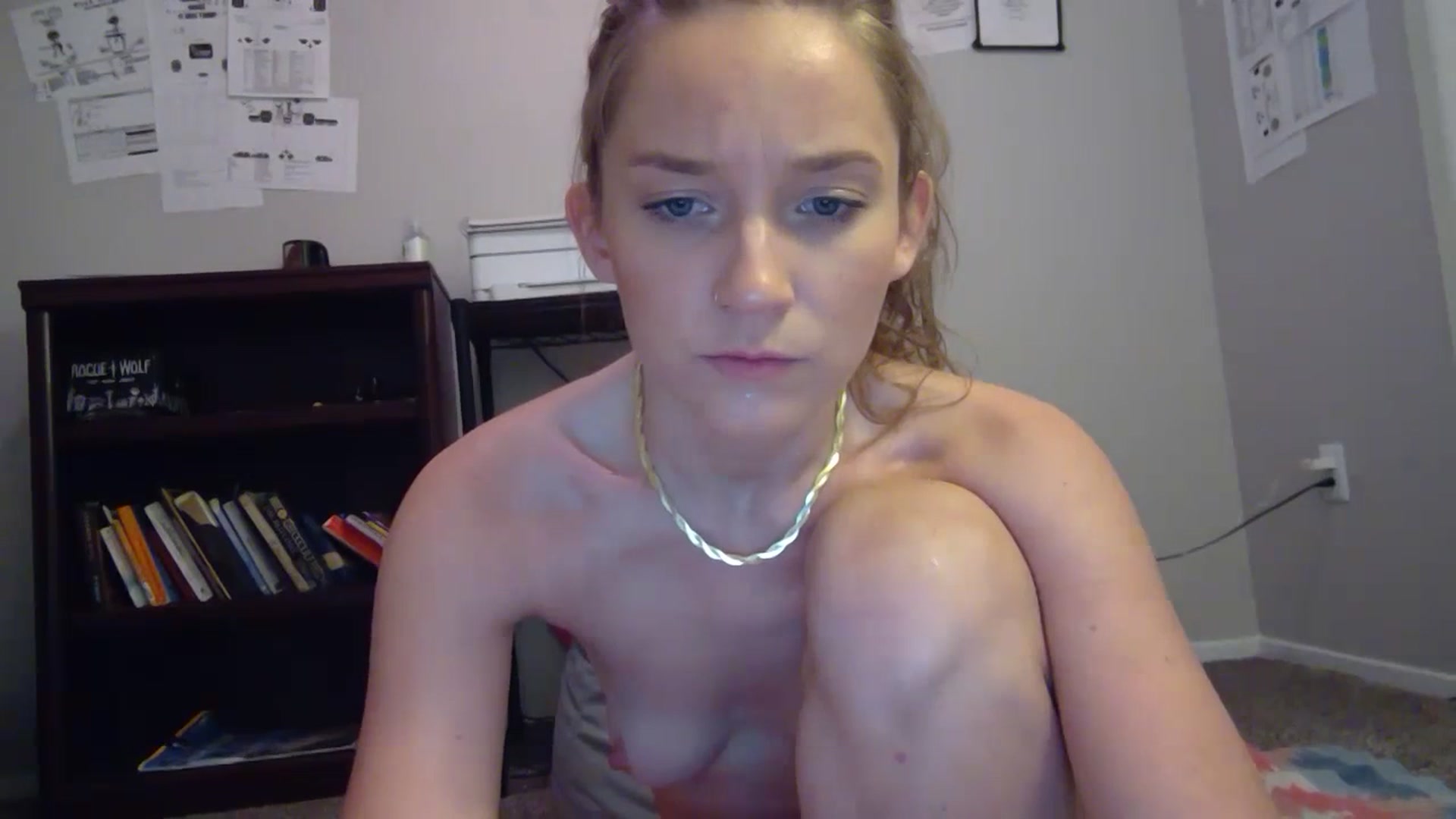 Gallery image thumbnail from hornyhippiexx's myfreecams stream on, 07/01/2023, 07:09 image 9 of 20