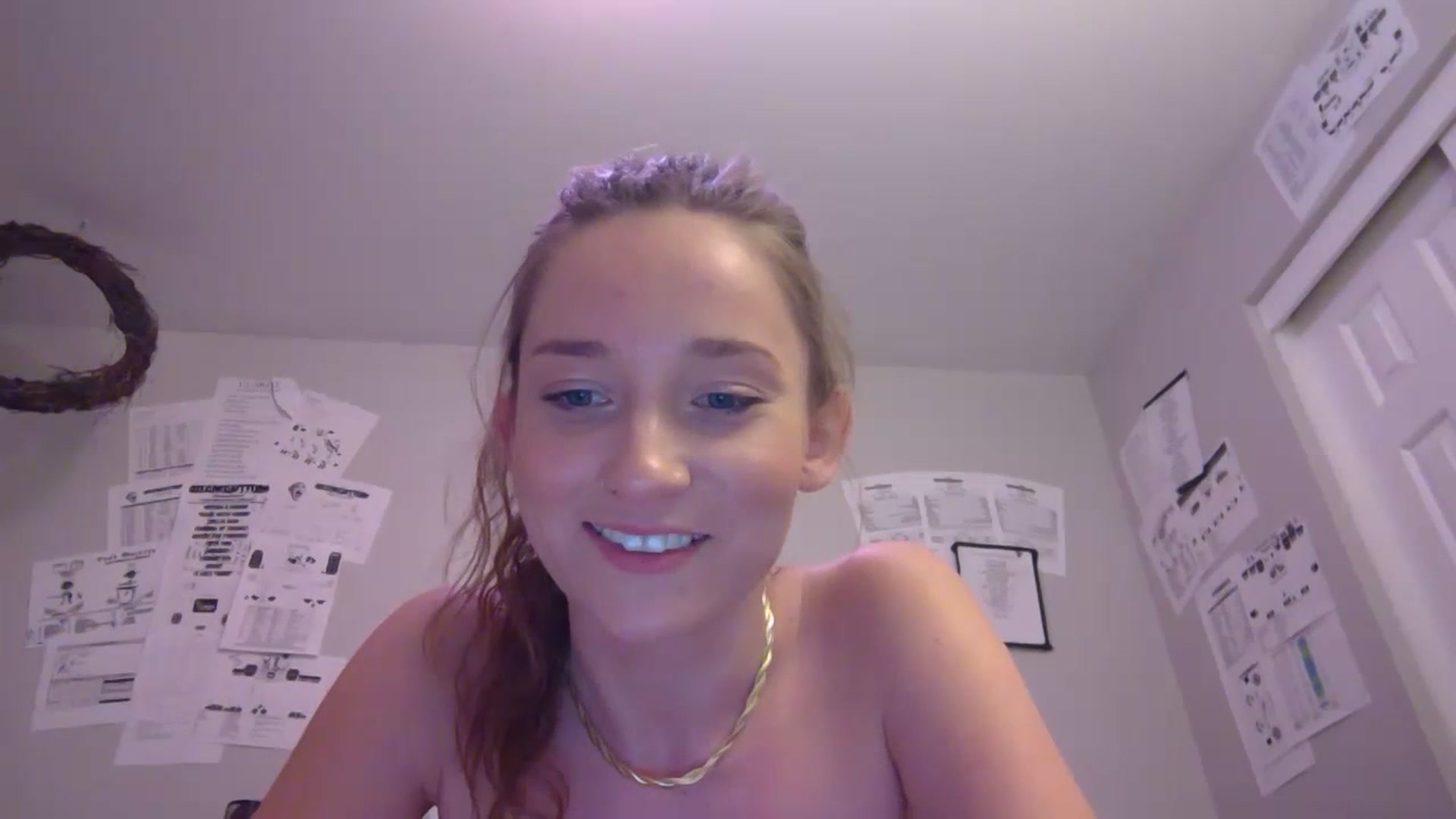 Gallery image thumbnail from hornyhippiexx's myfreecams stream on, 07/01/2023, 07:09 image 20 of 20