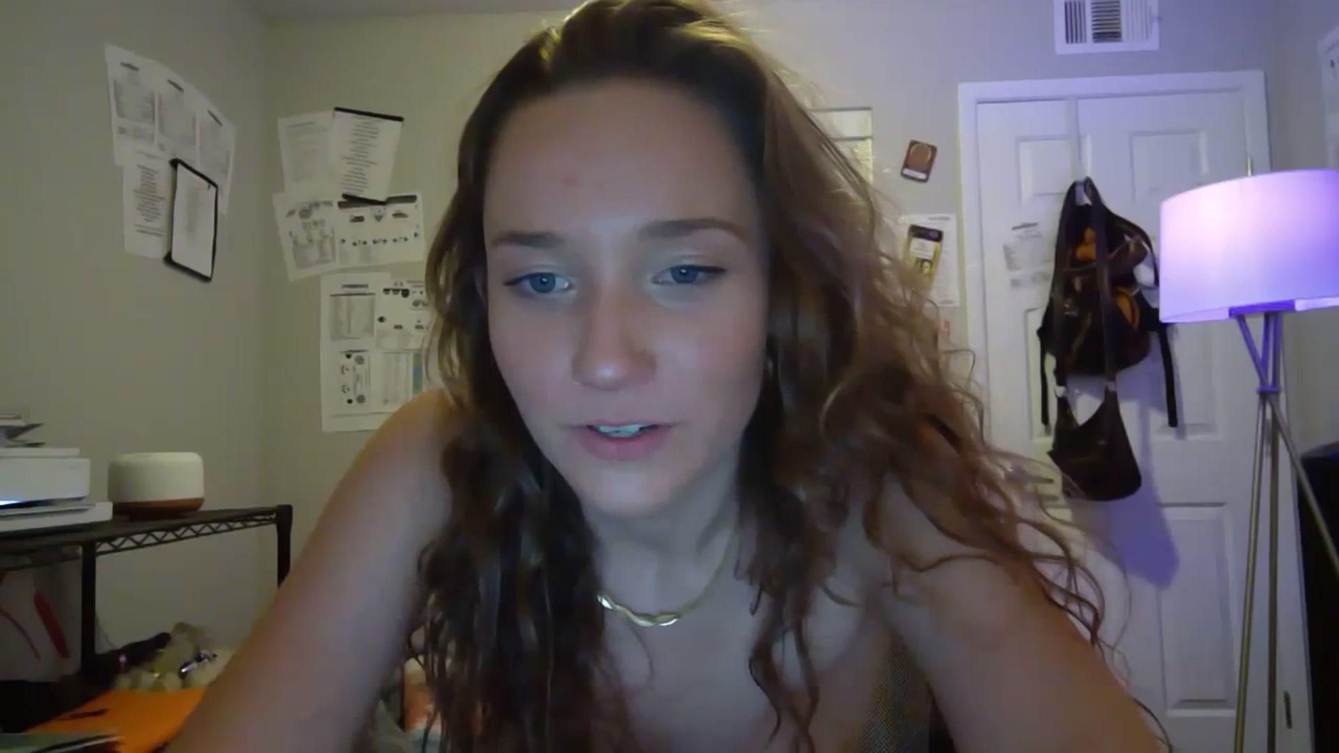 Gallery image thumbnail from hornyhippiexx's myfreecams stream on, 07/02/2023, 08:31 image 13 of 20