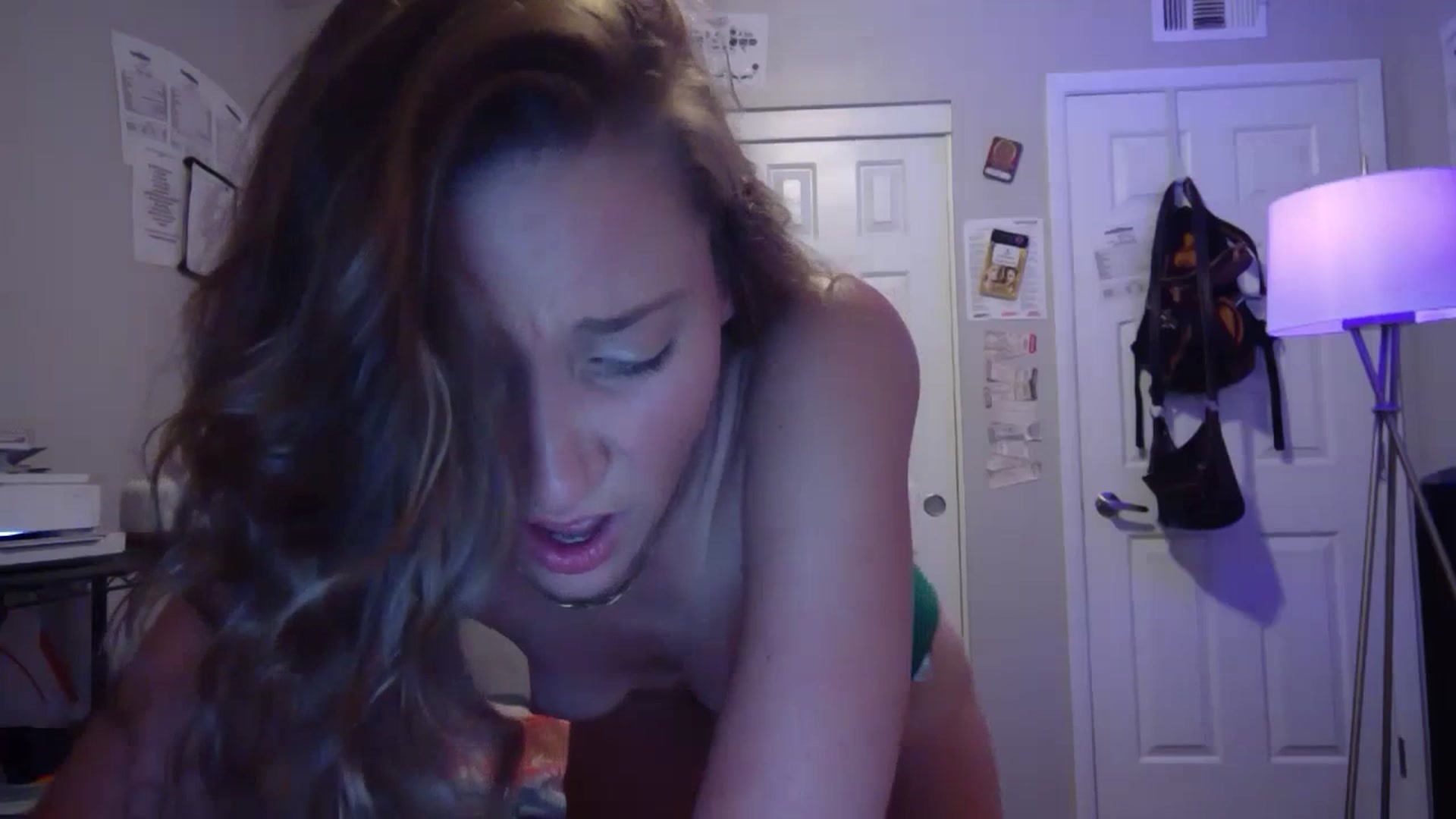 Gallery image thumbnail from hornyhippiexx's myfreecams stream on, 07/02/2023, 08:31 image 8 of 20
