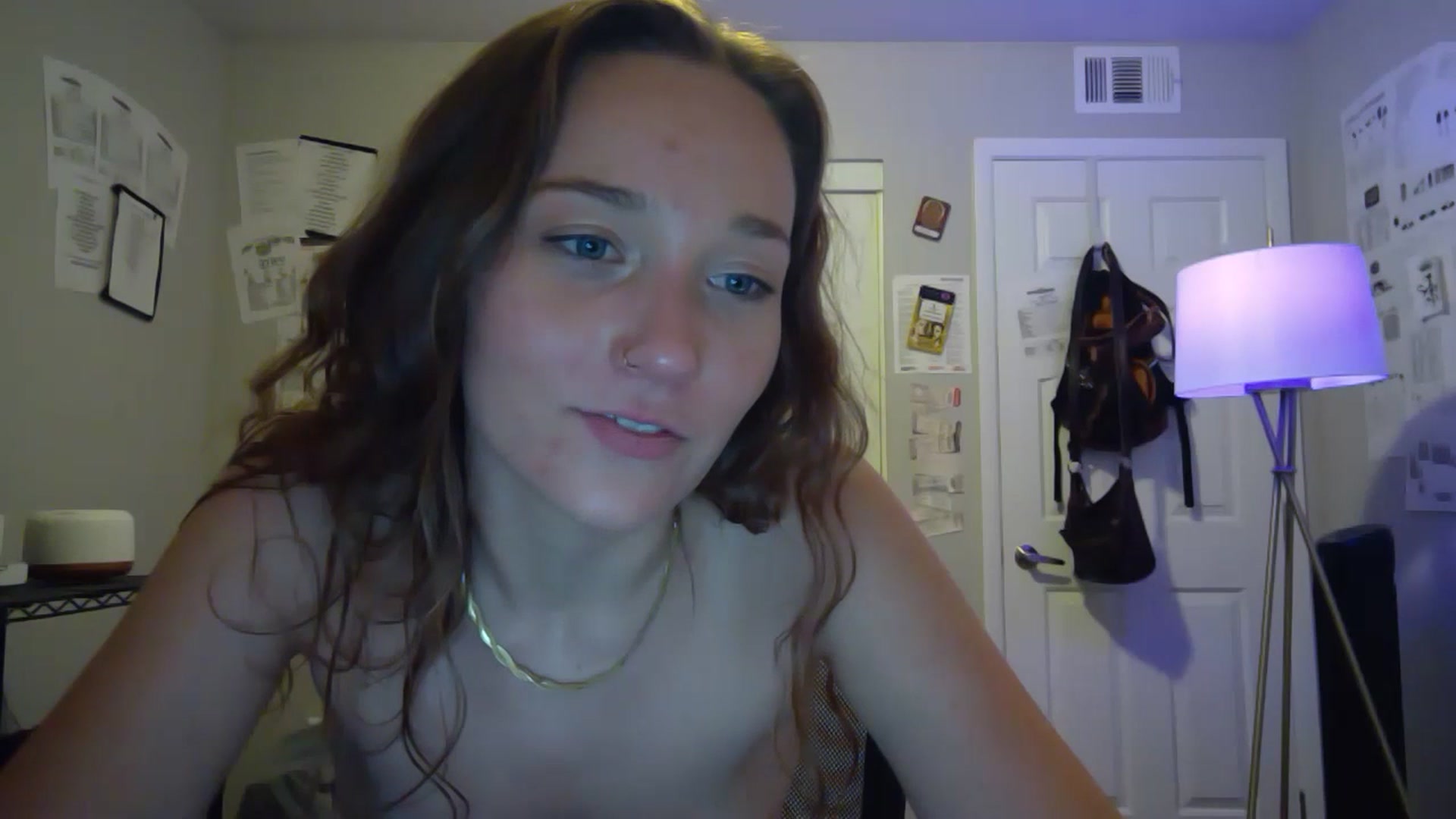 Gallery image thumbnail from hornyhippiexx's myfreecams stream on, 07/02/2023, 09:15 image 7 of 20