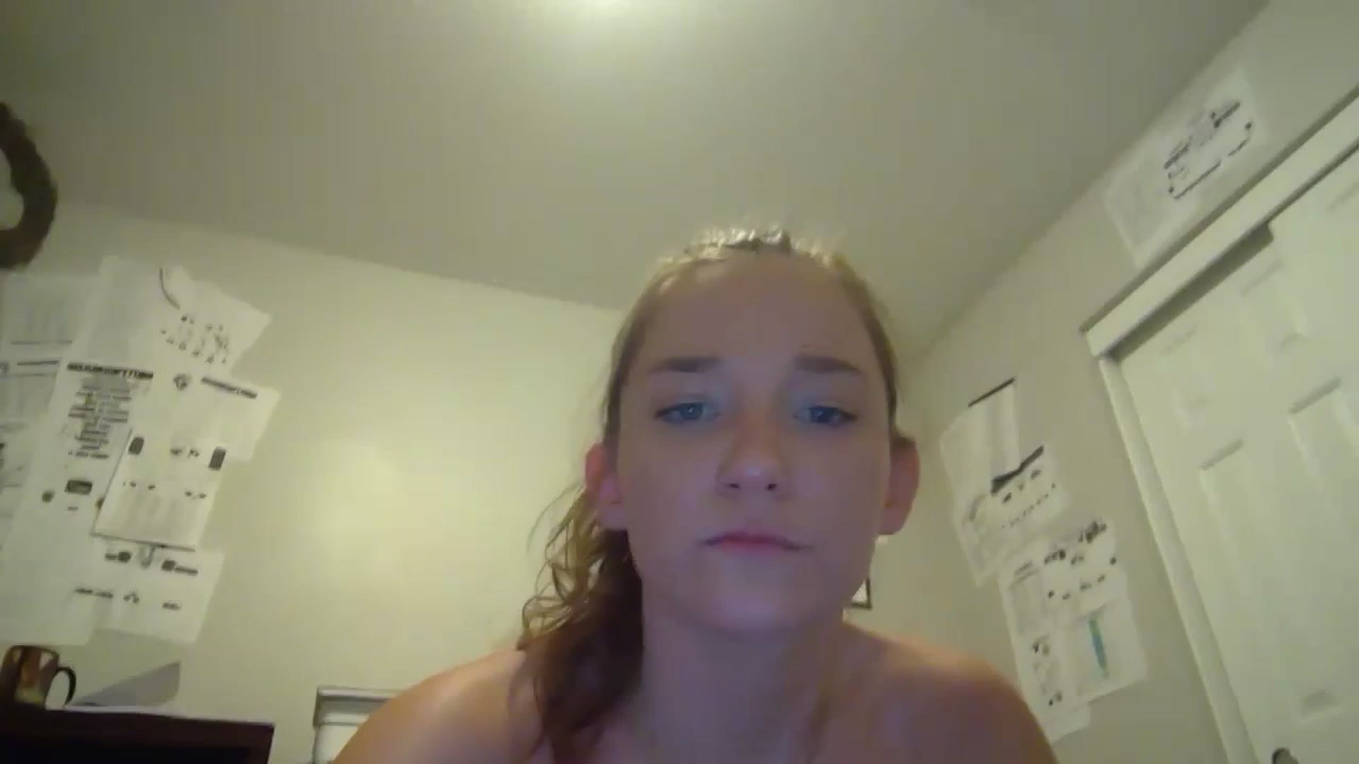 Gallery image thumbnail from hornyhippiexx's myfreecams stream on, 07/09/2023, 08:37 image 13 of 20