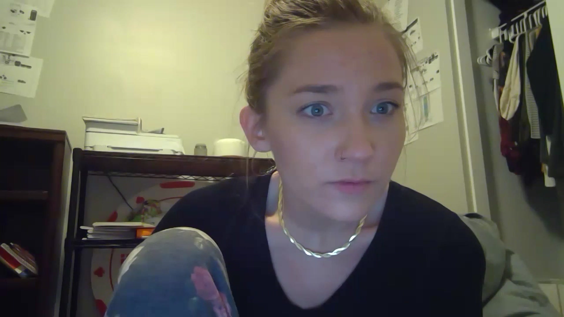 Gallery image thumbnail from hornyhippiexx's myfreecams stream on, 07/09/2023, 10:45 image 6 of 20
