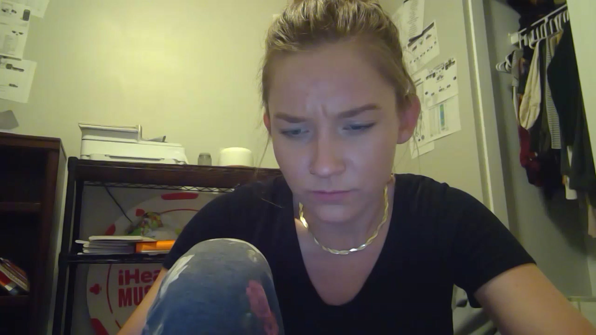 Gallery image thumbnail from hornyhippiexx's myfreecams stream on, 07/09/2023, 10:45 image 10 of 20