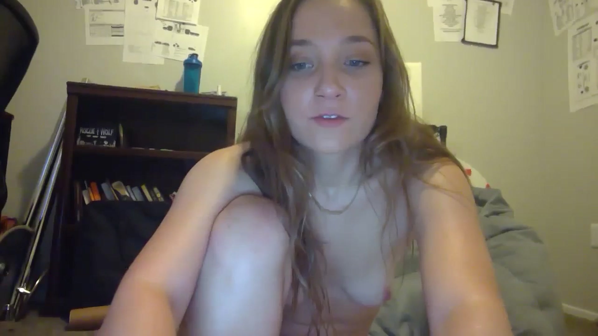 Gallery image thumbnail from hornyhippiexx's myfreecams stream on, 08/27/2023, 02:38 image 9 of 20