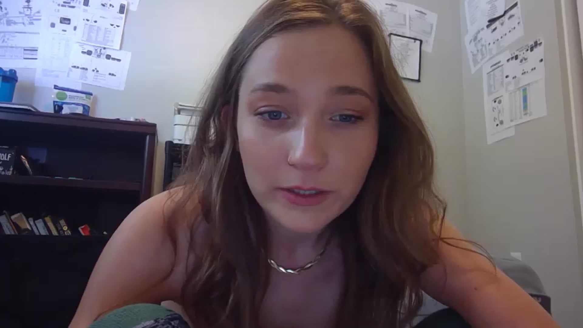 Gallery image thumbnail from hornyhippiexx's myfreecams stream on, 09/04/2023, 22:43 image 18 of 20