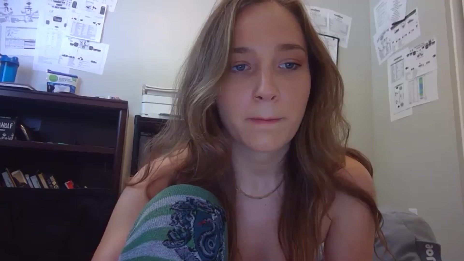 Gallery image thumbnail from hornyhippiexx's myfreecams stream on, 09/04/2023, 22:43 image 17 of 20