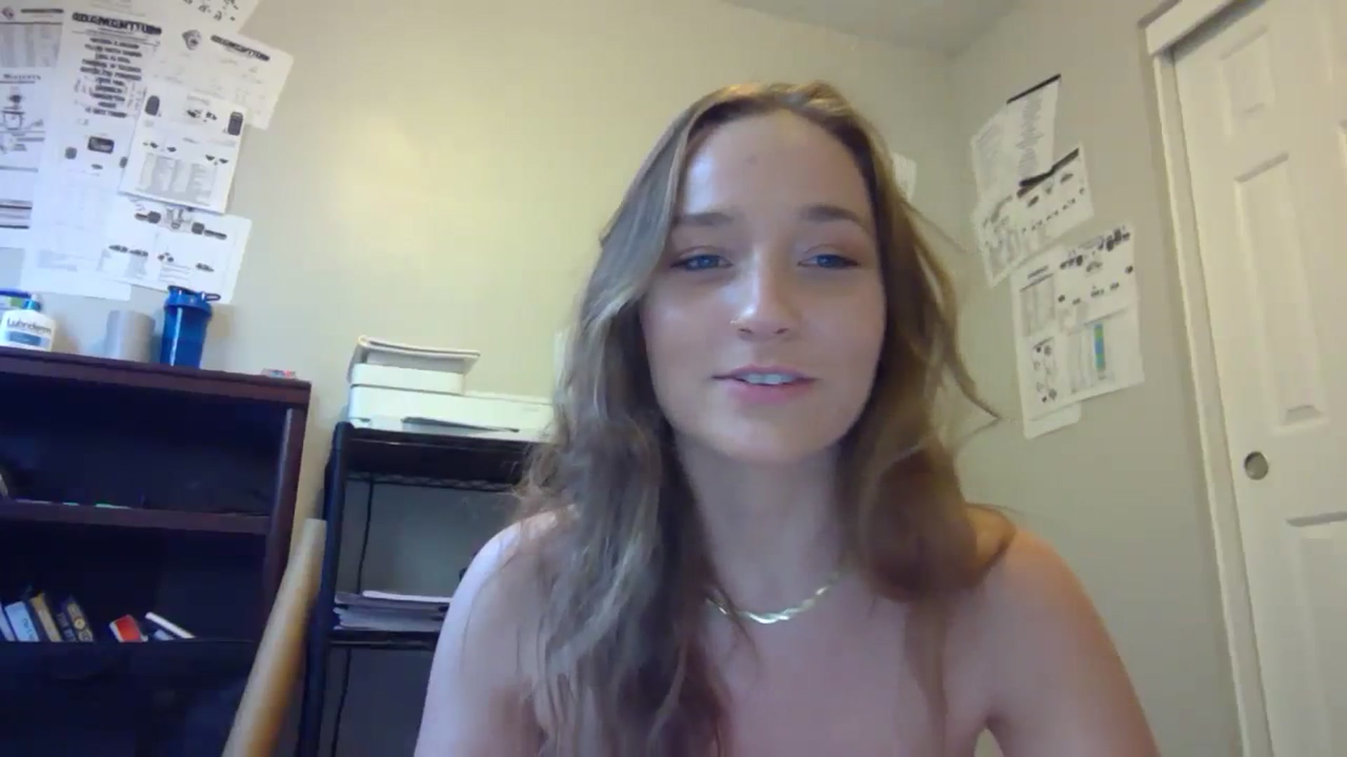 Gallery image thumbnail from hornyhippiexx's myfreecams stream on, 09/12/2023, 24:16 image 12 of 20