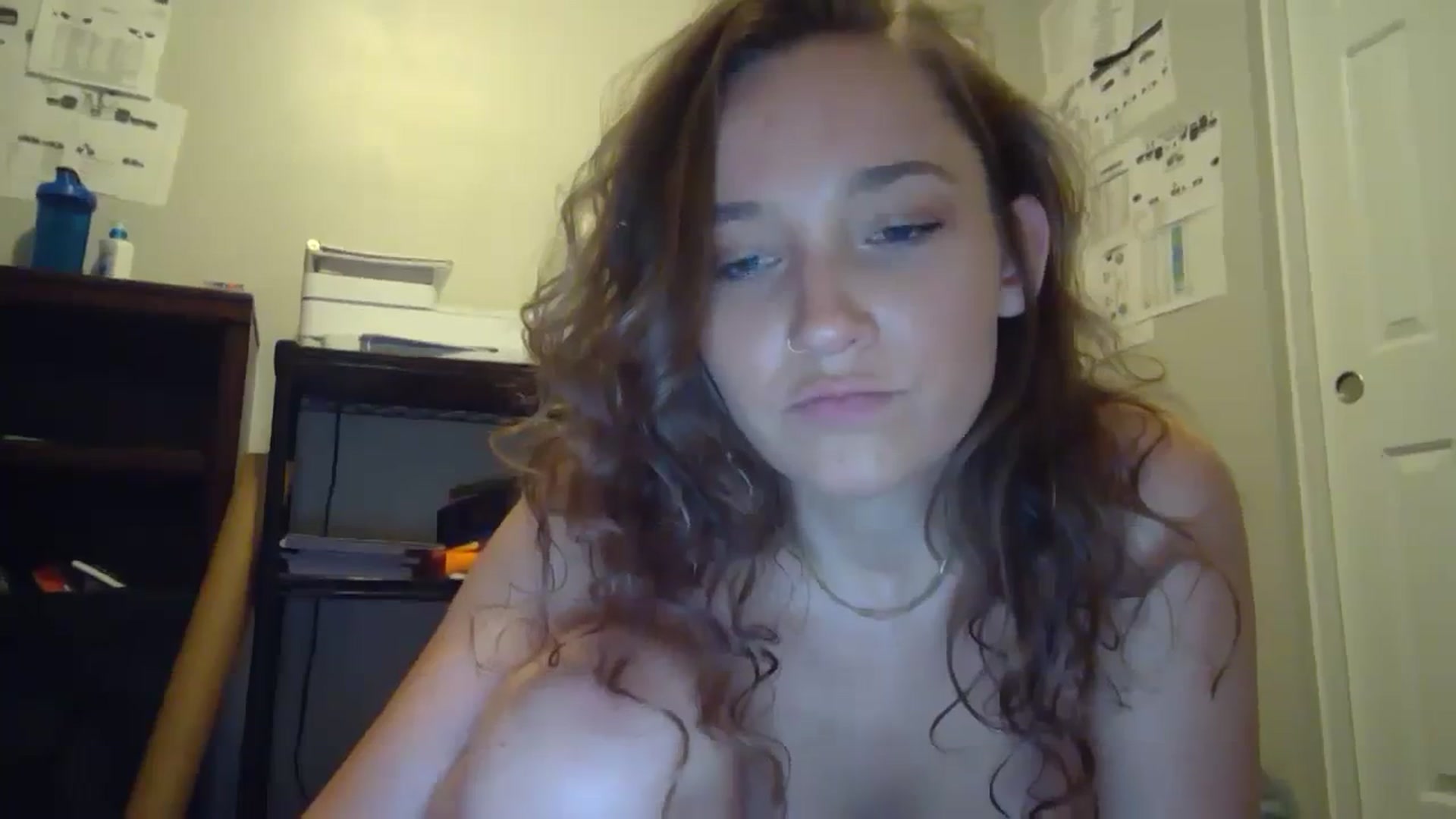 Gallery image thumbnail from hornyhippiexx's myfreecams stream on, 09/13/2023, 05:00 image 16 of 20