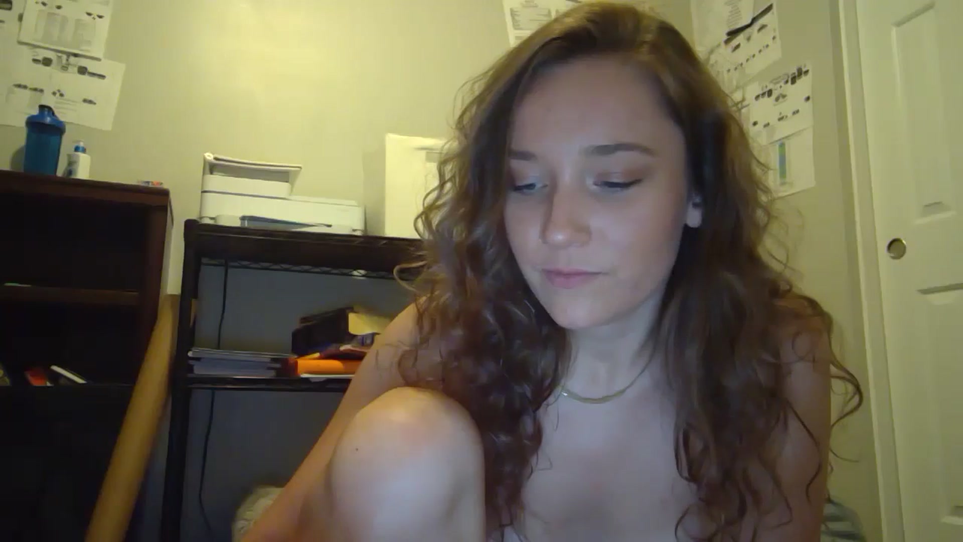 Gallery image thumbnail from hornyhippiexx's myfreecams stream on, 09/13/2023, 05:00 image 18 of 20