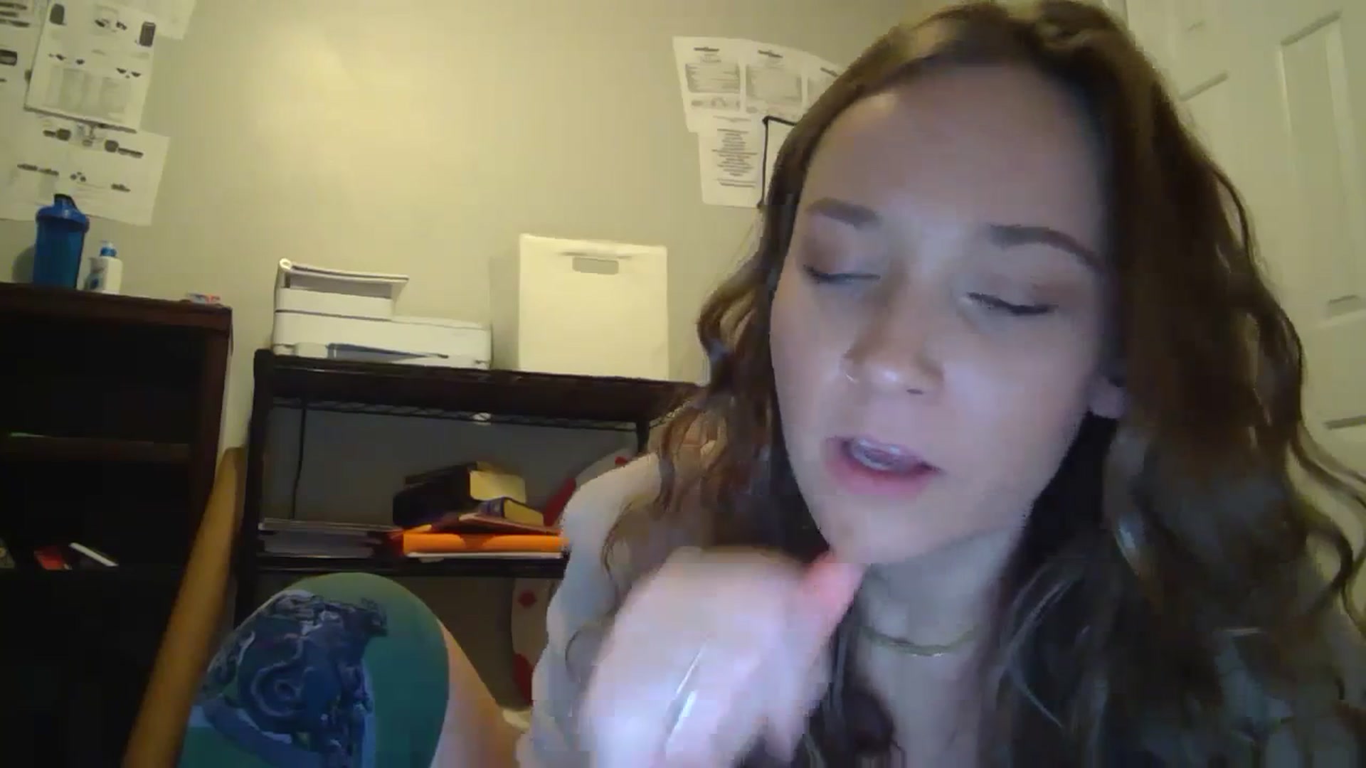 Gallery image thumbnail from hornyhippiexx's myfreecams stream on, 09/13/2023, 07:30 image 3 of 20