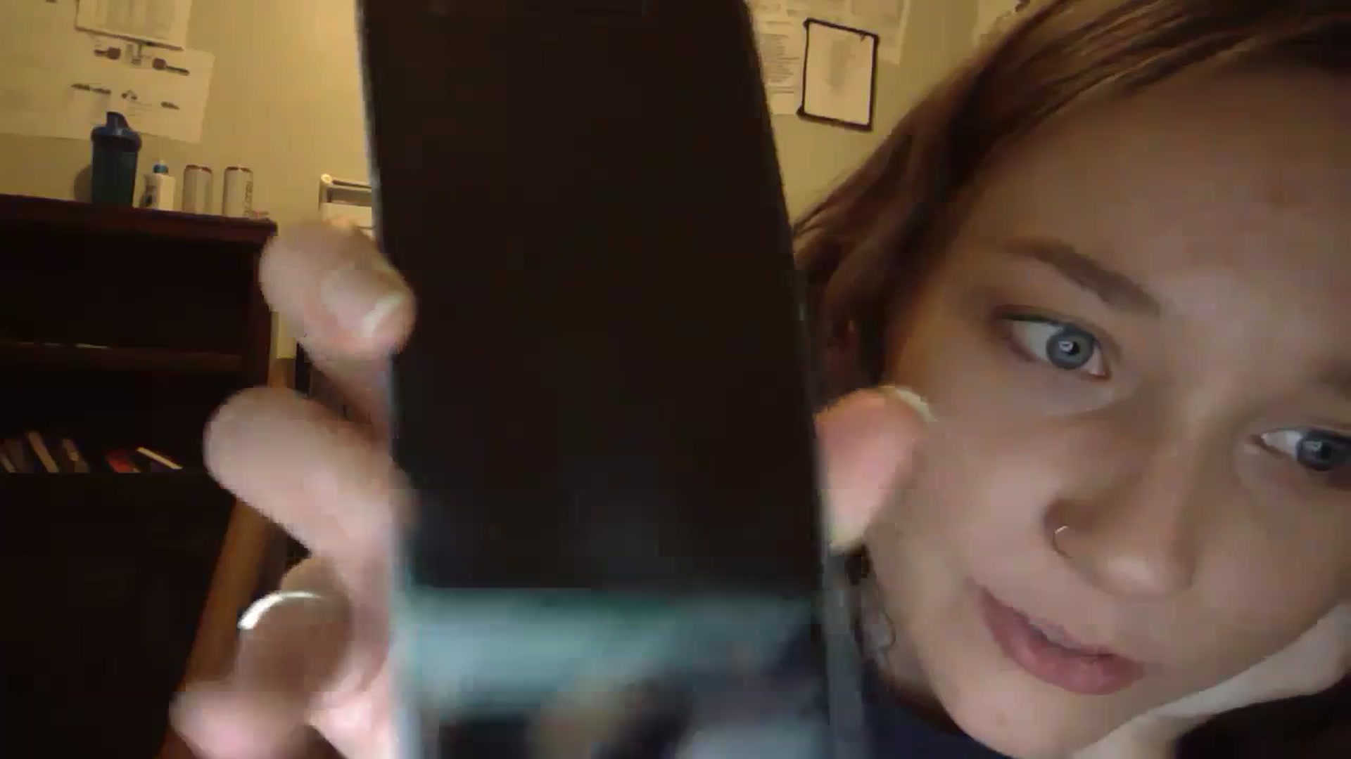 Gallery image thumbnail from hornyhippiexx's myfreecams stream on, 09/13/2023, 08:20 image 2 of 20