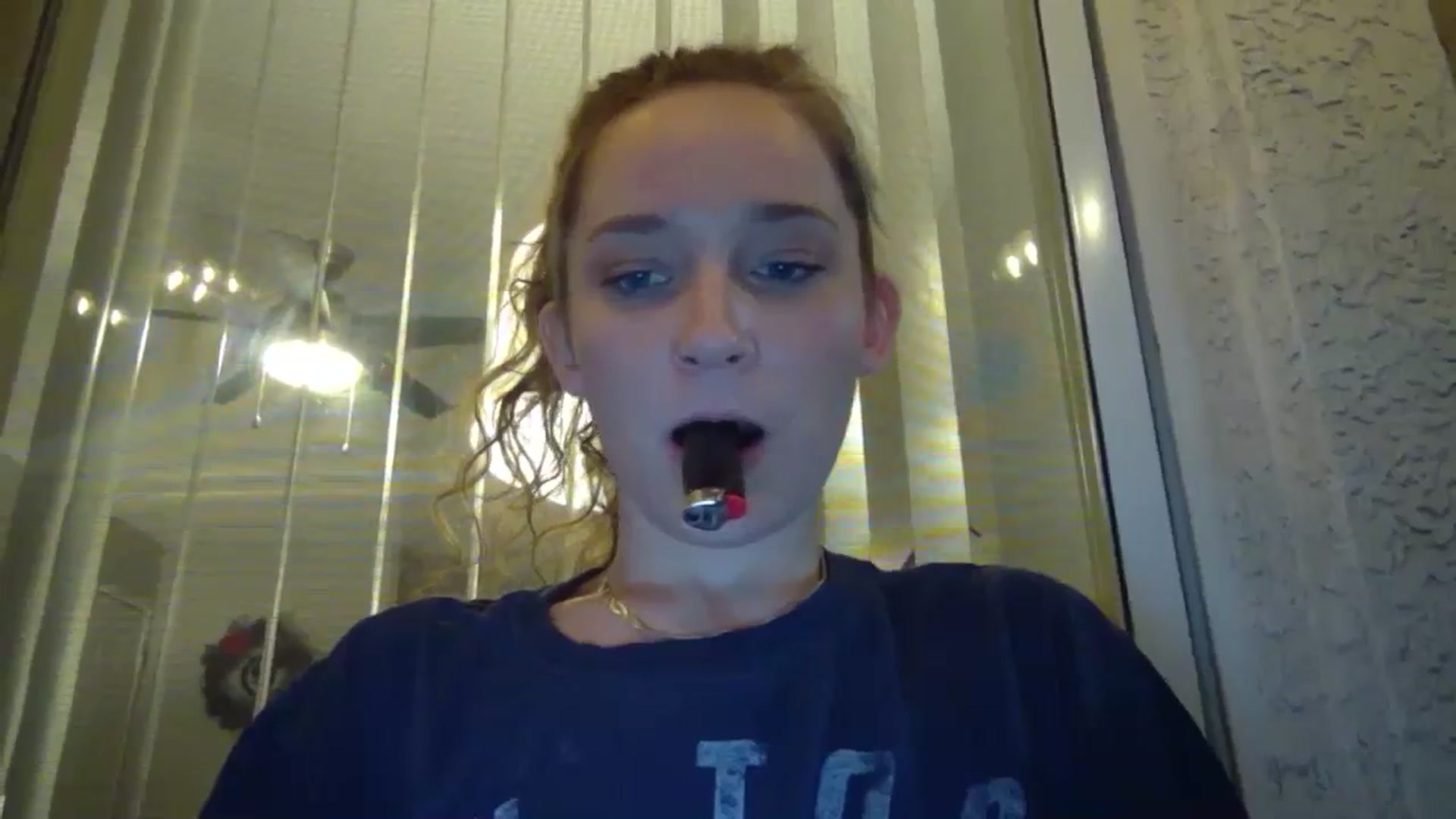 Gallery image thumbnail from hornyhippiexx's myfreecams stream on, 09/13/2023, 08:20 image 10 of 20