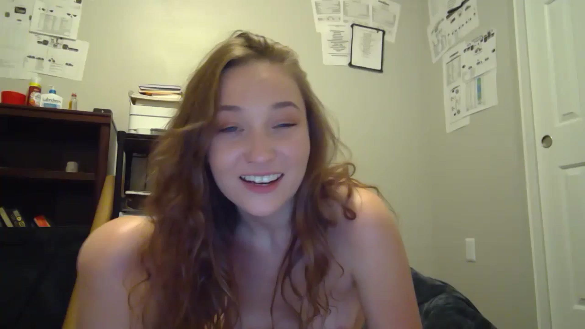 Gallery image thumbnail from hornyhippiexx's myfreecams stream on, 10/08/2023, 07:30 image 1 of 20