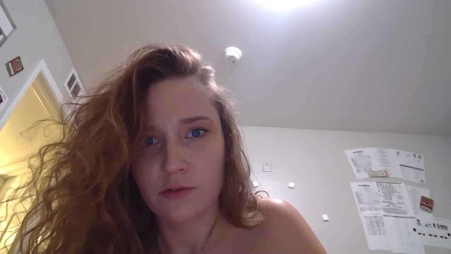 Gallery image thumbnail from hornyhippiexx's myfreecams stream on, 10/22/2023, 07:11 image 16 of 20