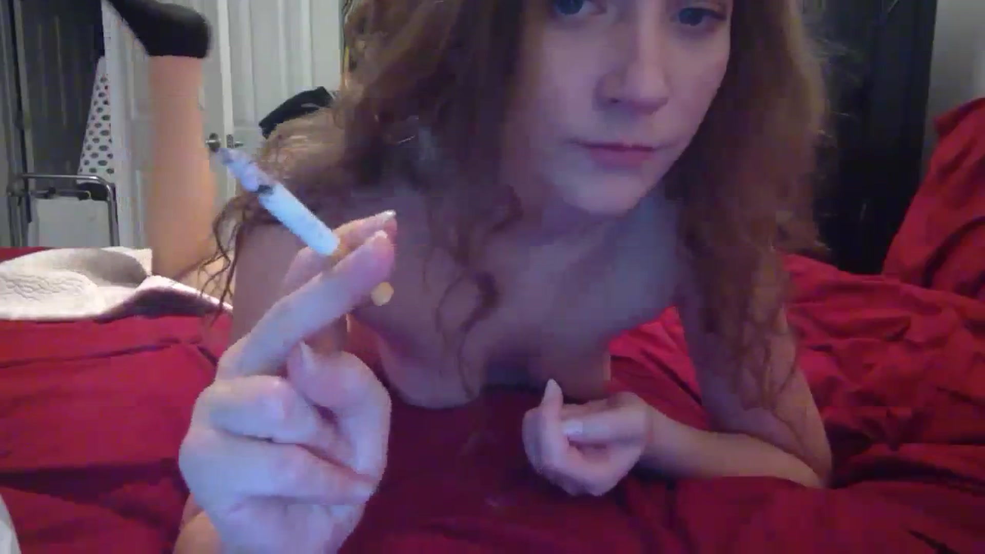 Gallery image thumbnail from hornyhippiexx's myfreecams stream on, 10/29/2023, 02:02 image 9 of 20