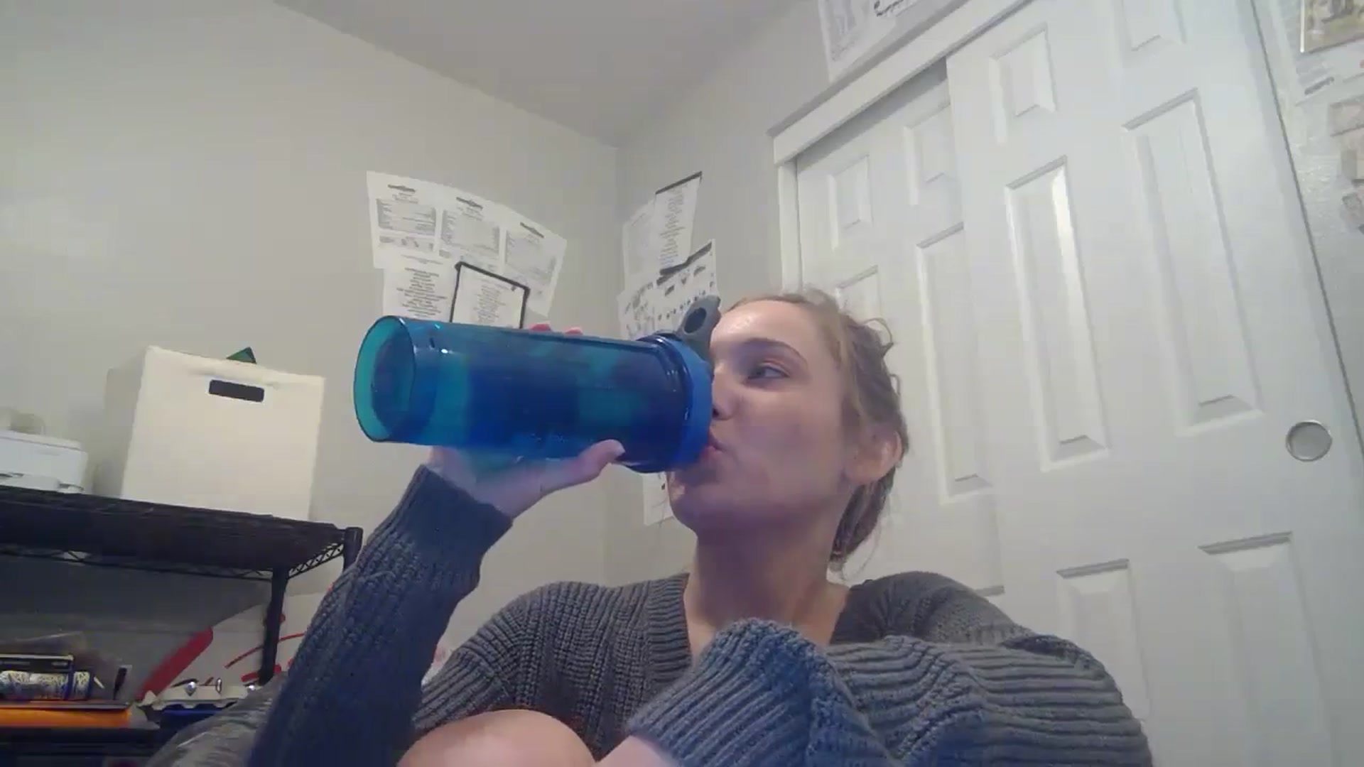 Gallery image thumbnail from hornyhippiexx's myfreecams stream on, 11/01/2023, 01:43 image 16 of 20
