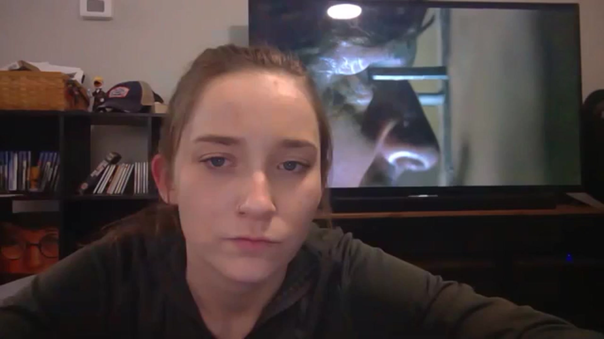 Gallery image thumbnail from hornyhippiexx's myfreecams stream on, 11/13/2023, 07:50 image 18 of 20