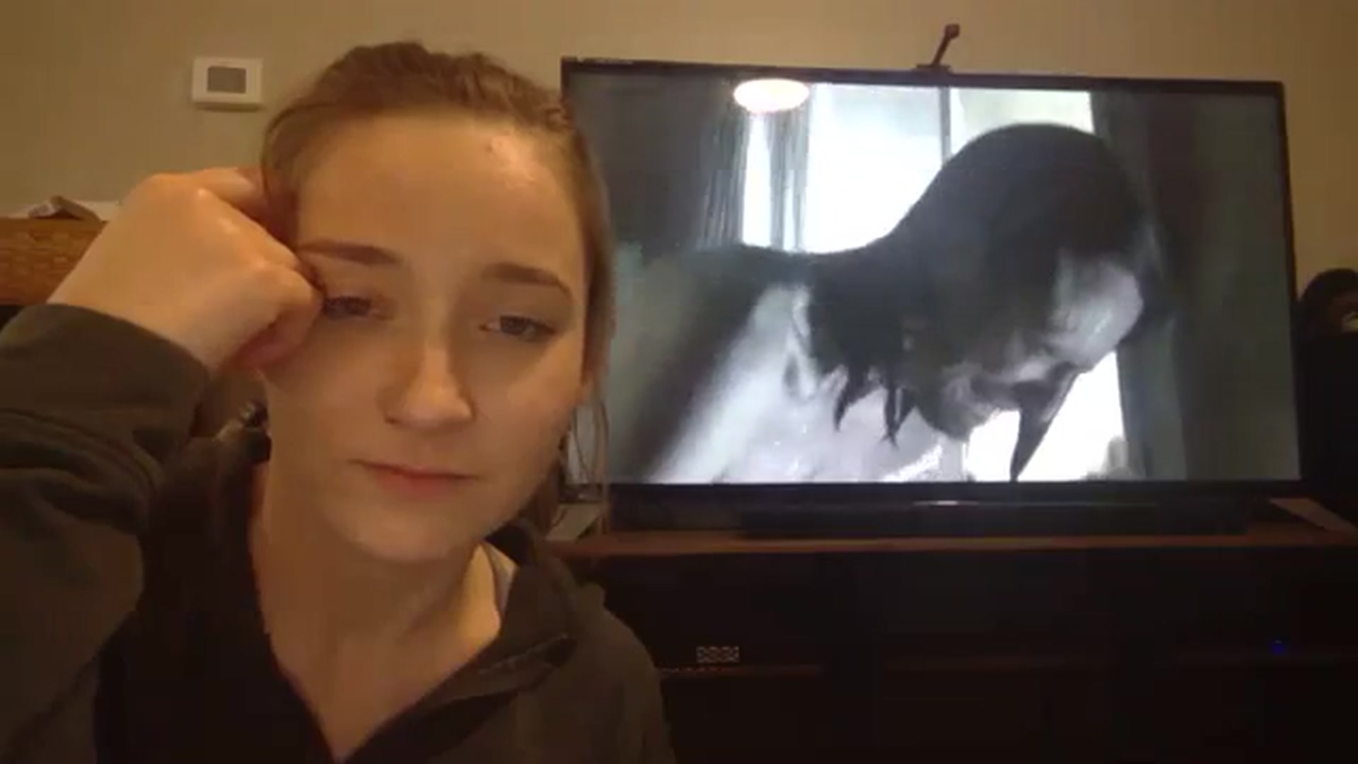 Gallery image thumbnail from hornyhippiexx's myfreecams stream on, 11/13/2023, 07:50 image 9 of 20
