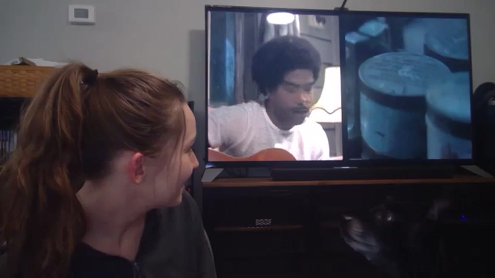 Gallery image thumbnail from hornyhippiexx's myfreecams stream on, 11/13/2023, 07:50 image 4 of 20