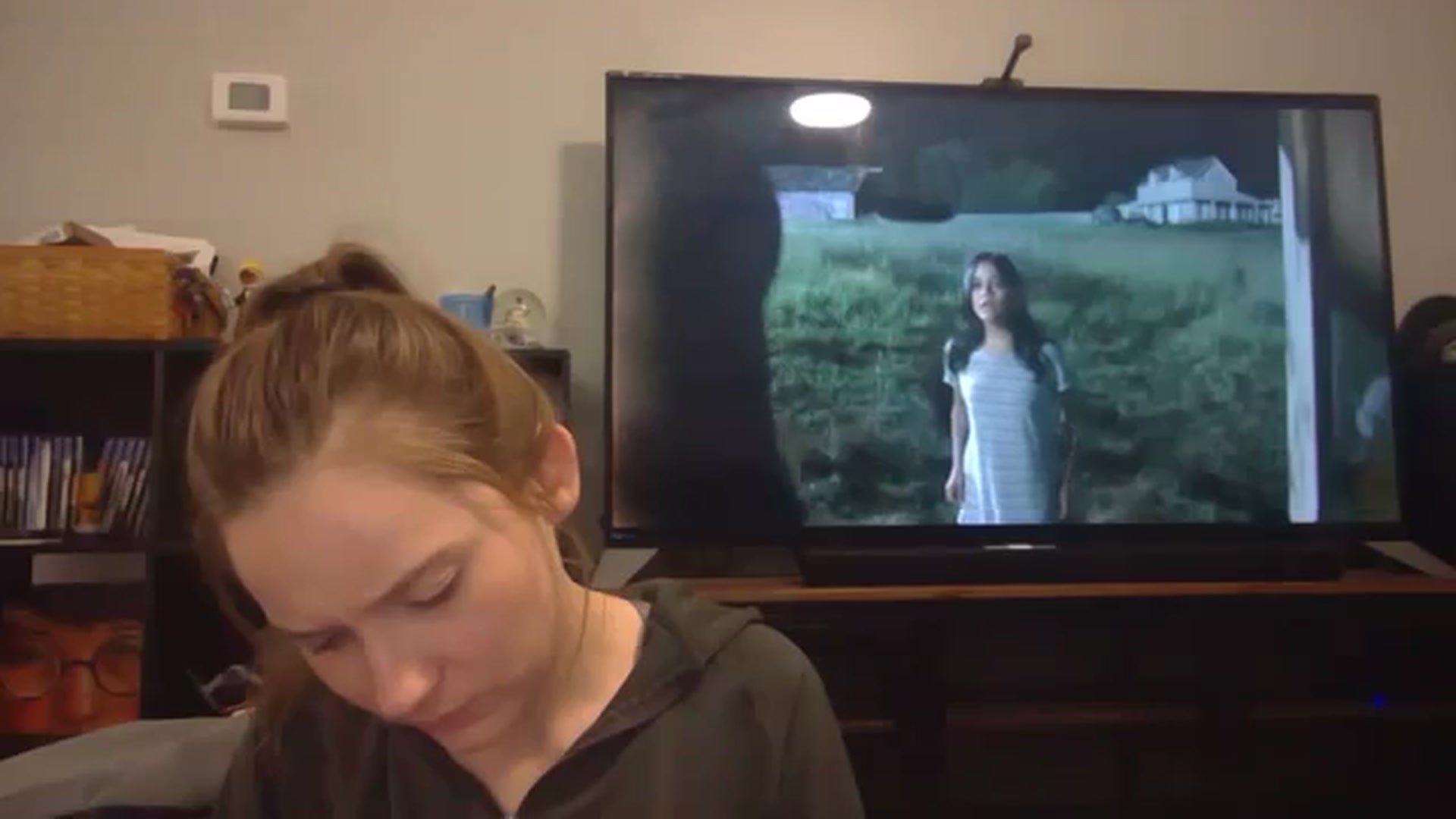 Gallery image thumbnail from hornyhippiexx's myfreecams stream on, 11/13/2023, 07:50 image 15 of 20