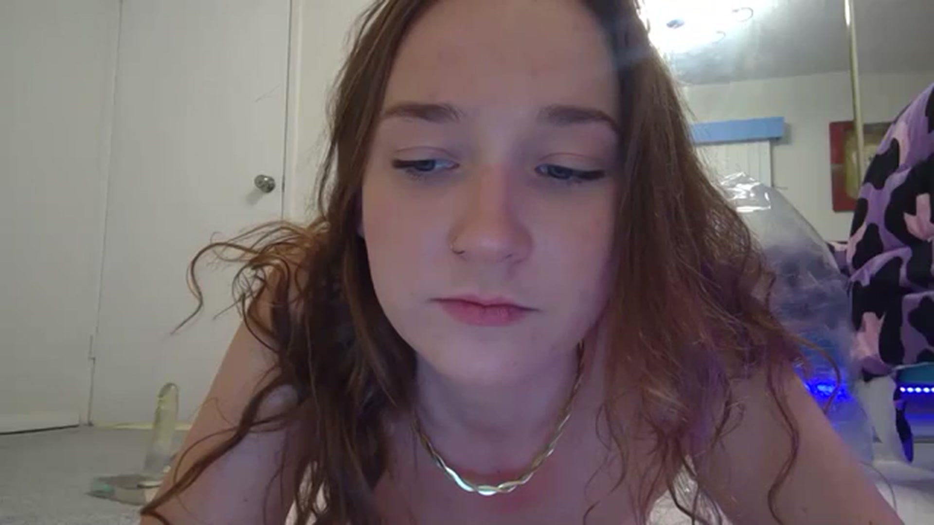 Gallery image thumbnail from hornyhippiexx's myfreecams stream on, 11/26/2023, 07:38 image 2 of 20